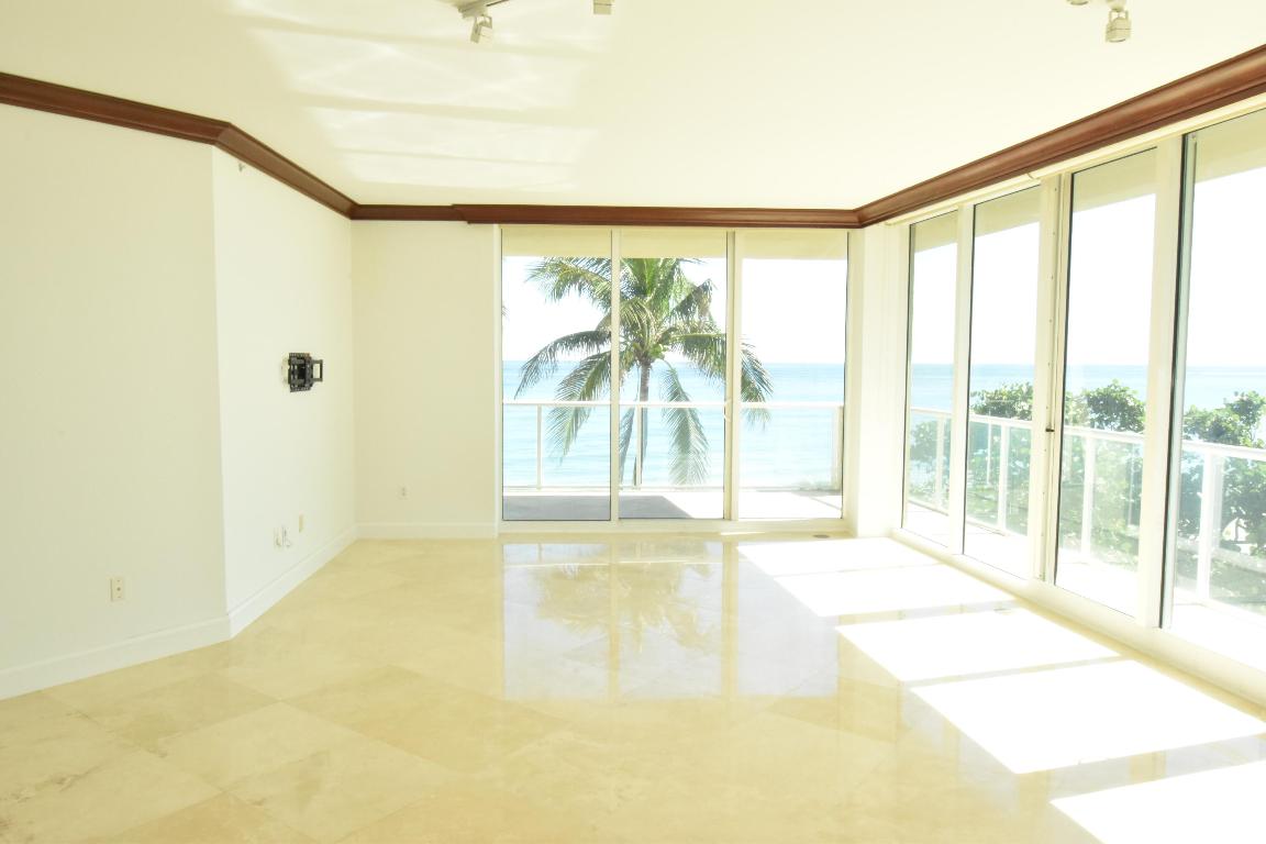 1063 Hillsboro Mile 301