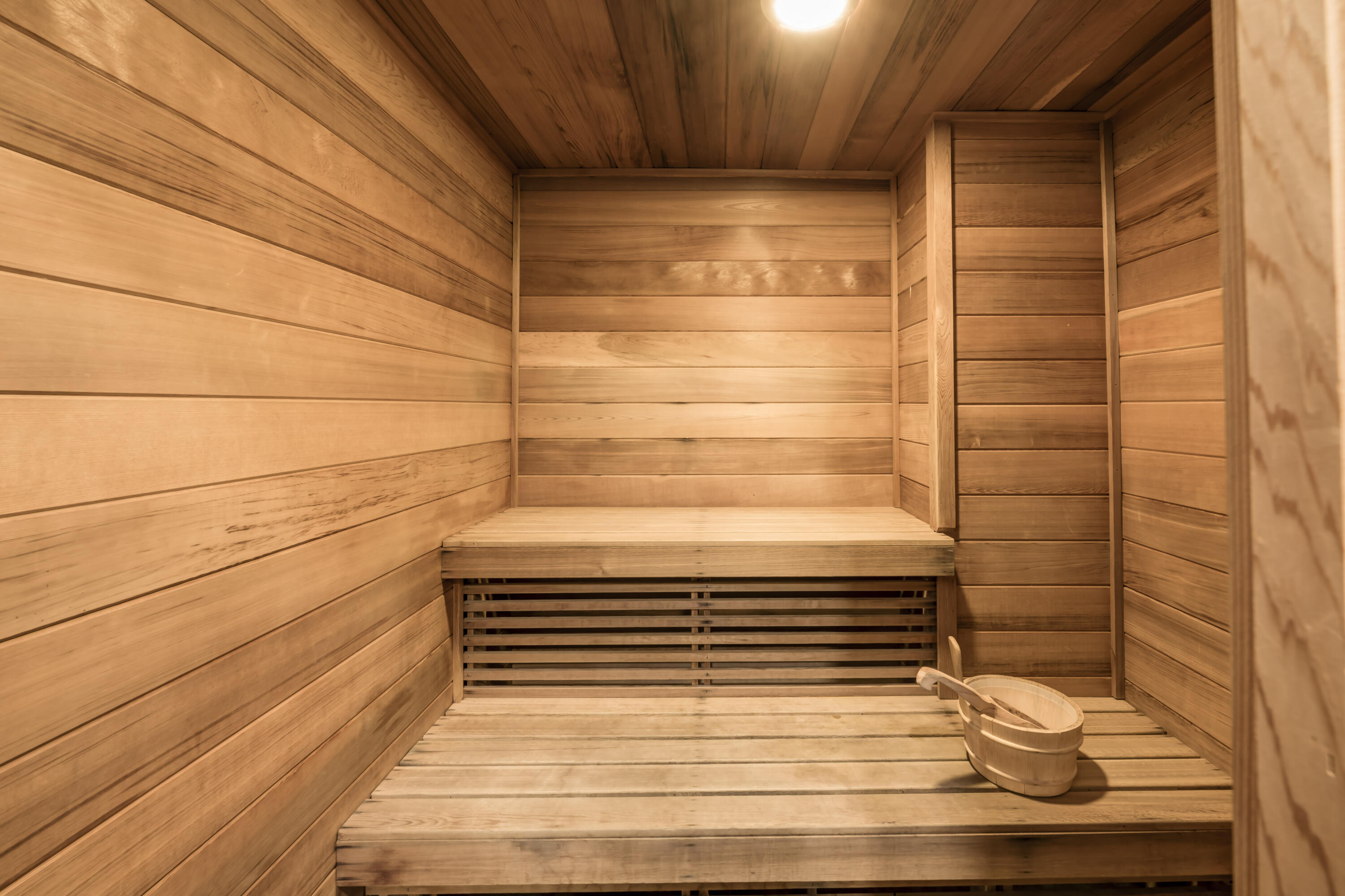 1063 Hillsboro Mile 301