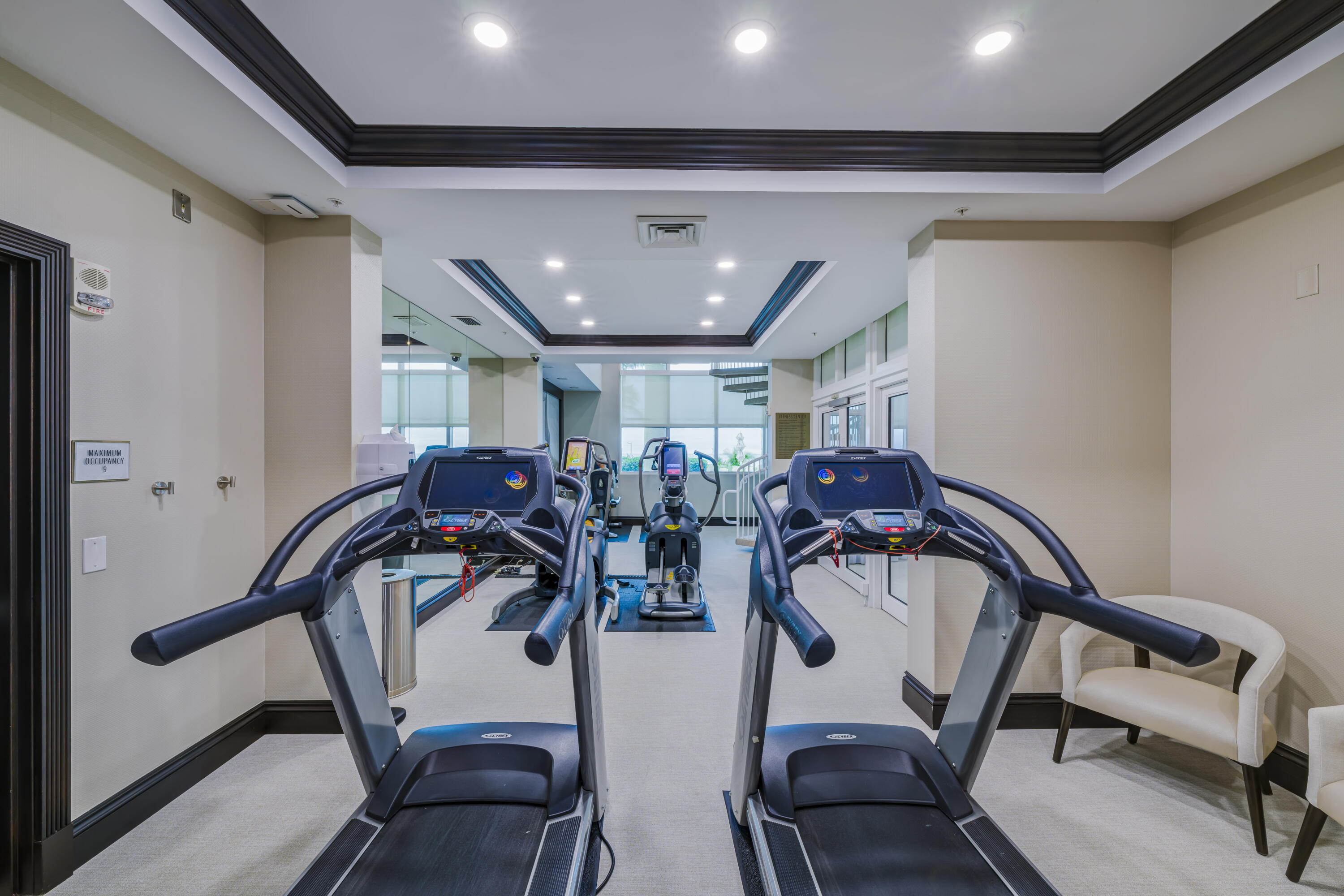 1063 Hillsboro Mile 301