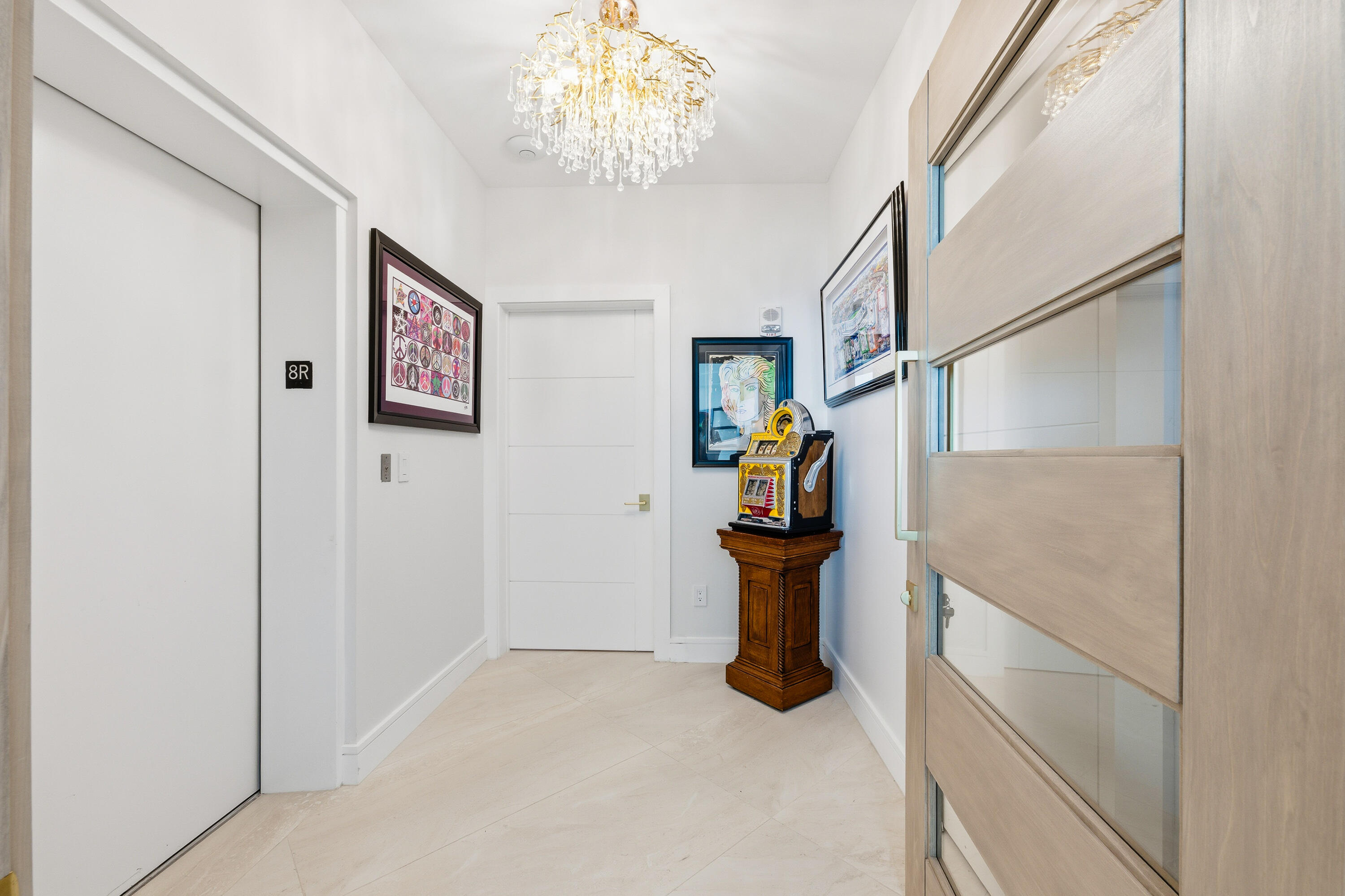 1063 Hillsboro Mile 807