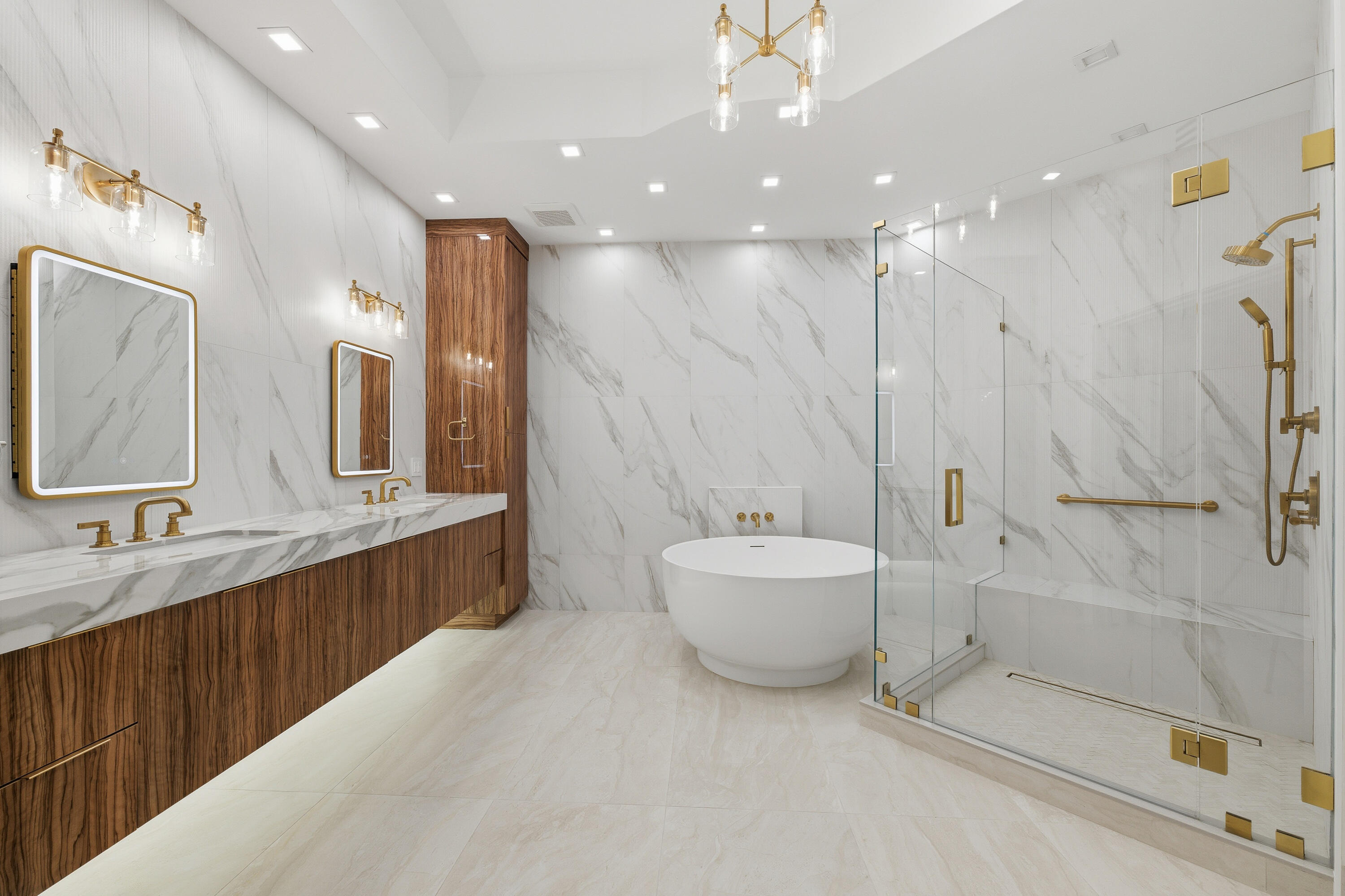 1063 Hillsboro Mile 807