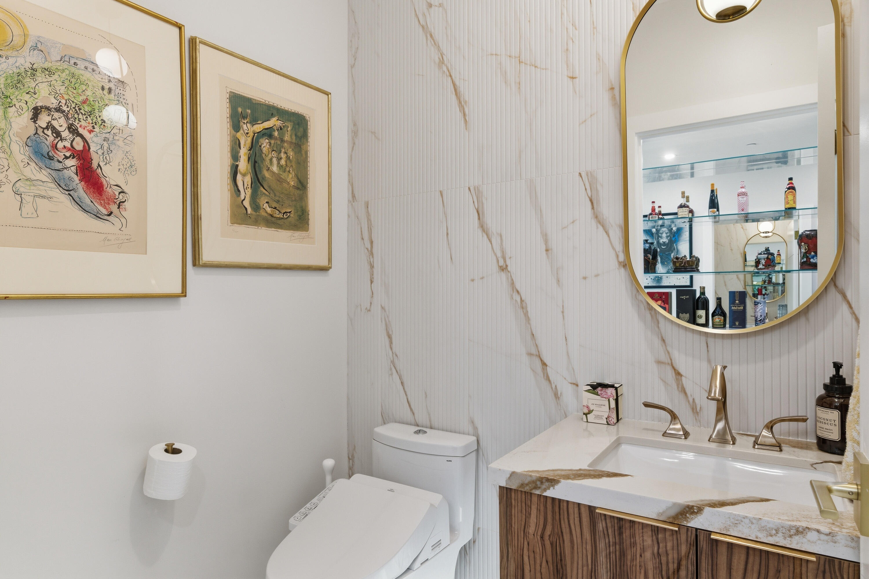 1063 Hillsboro Mile 807