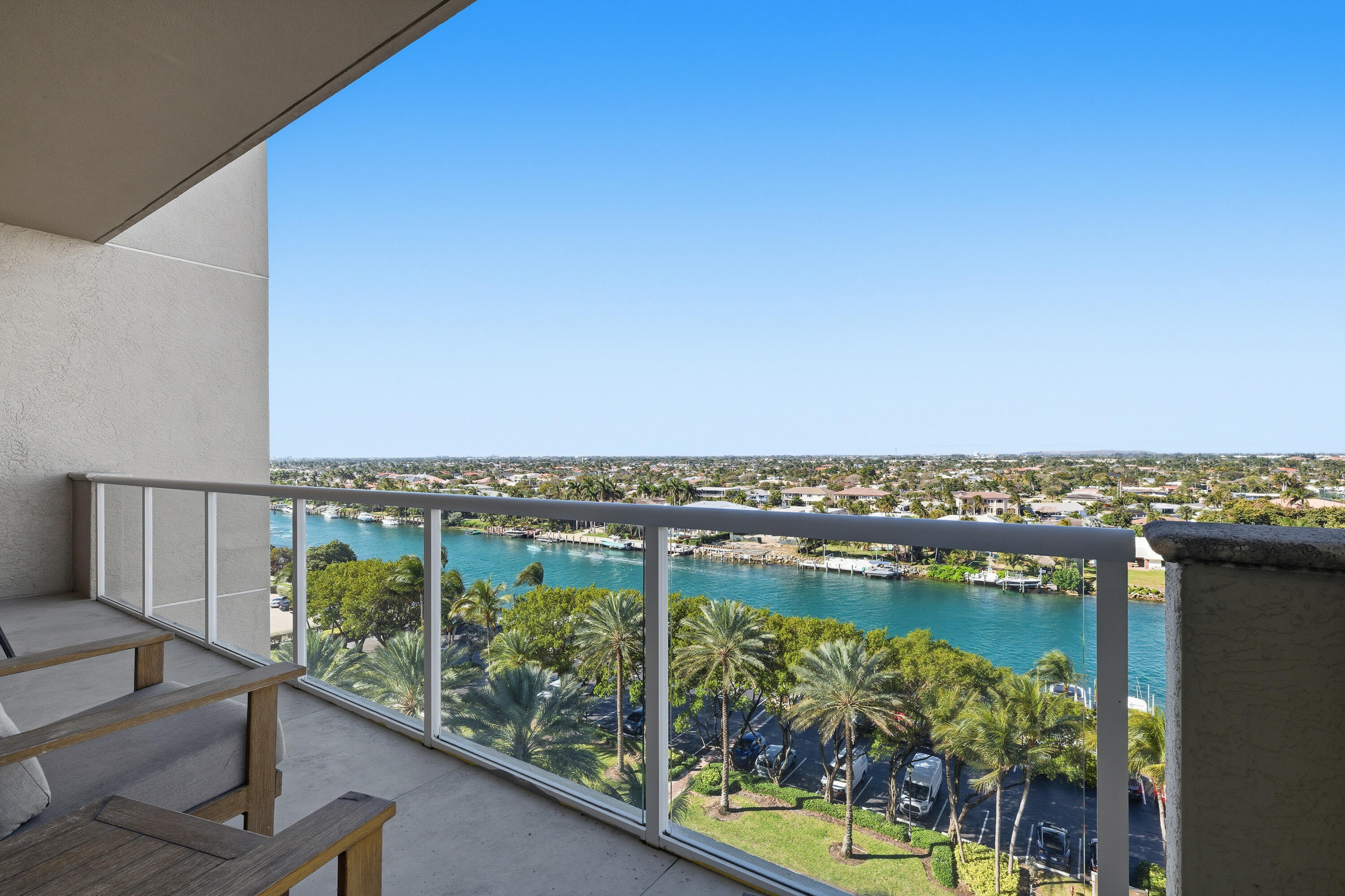 1063 Hillsboro Mile 807