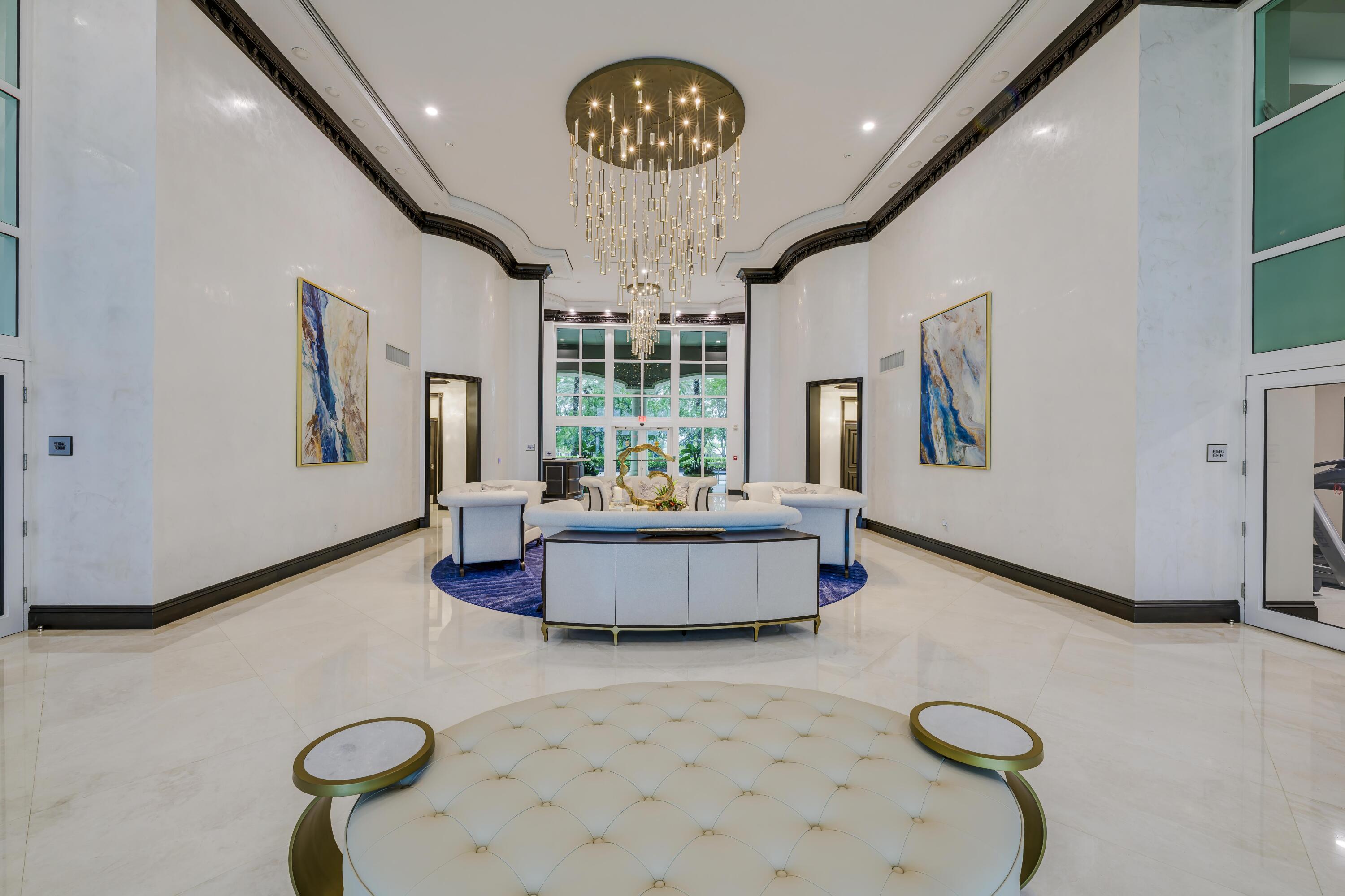 1063 Hillsboro Mile 703