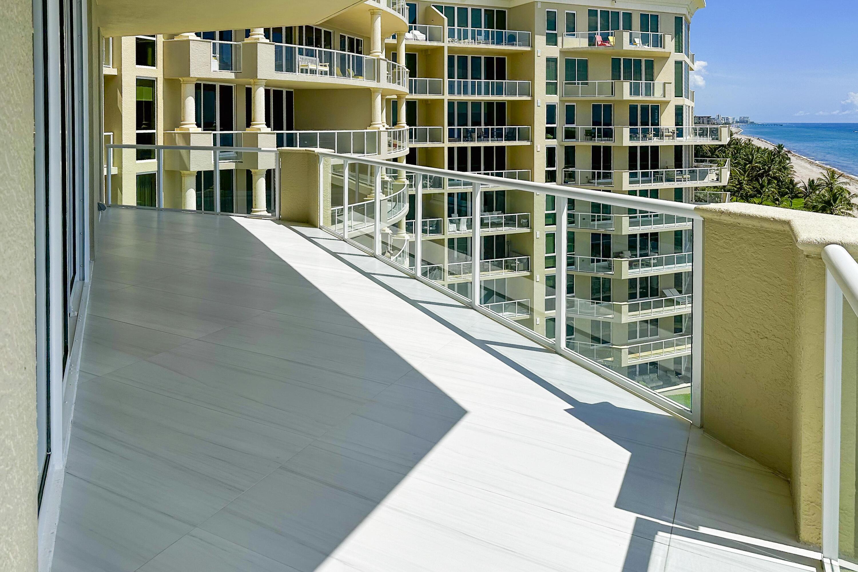 1063 Hillsboro Mile 703