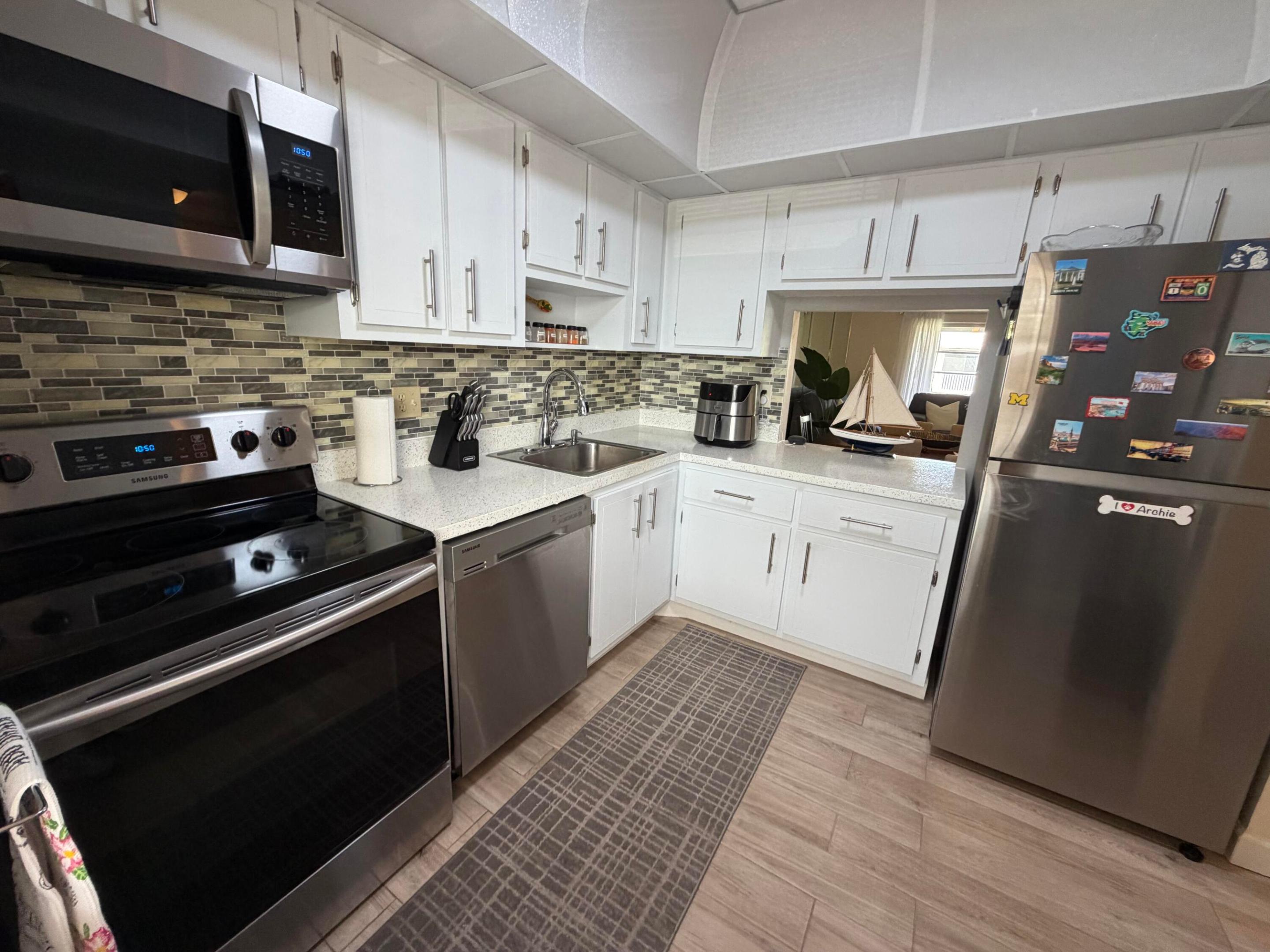 7505 NW 5th Court 208