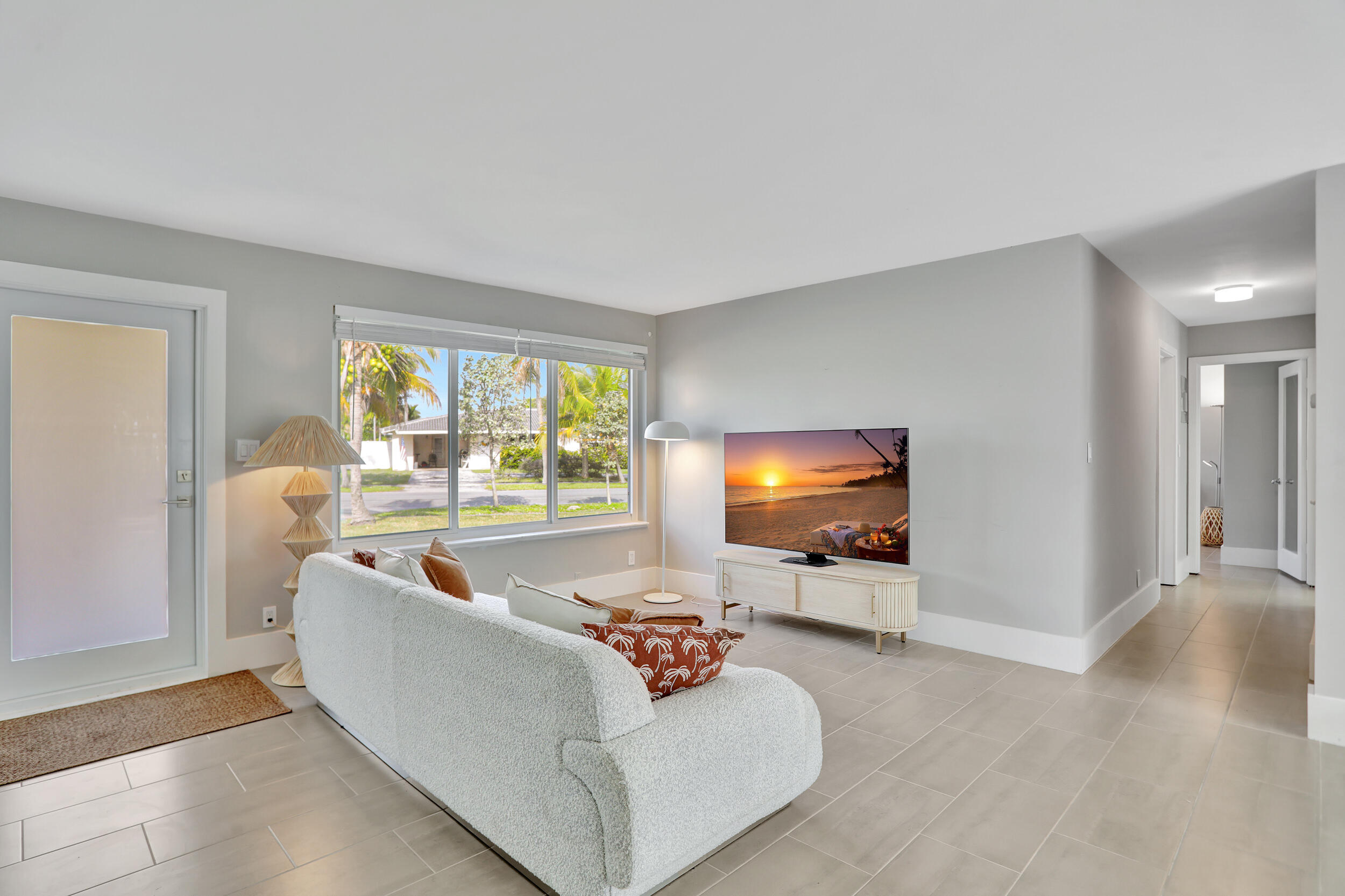 400 SE 5th Court