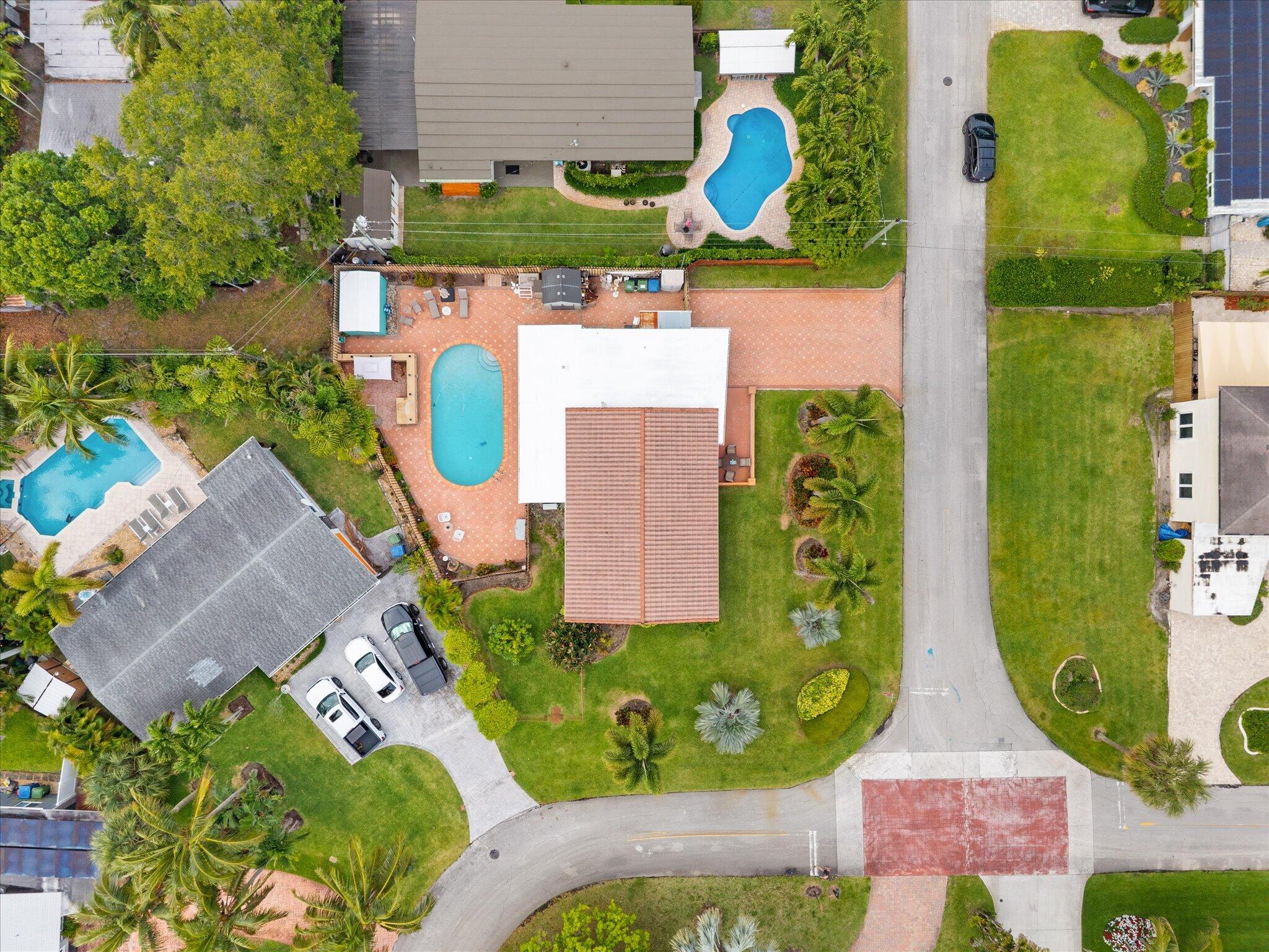 2625 NW 3rd Avenue