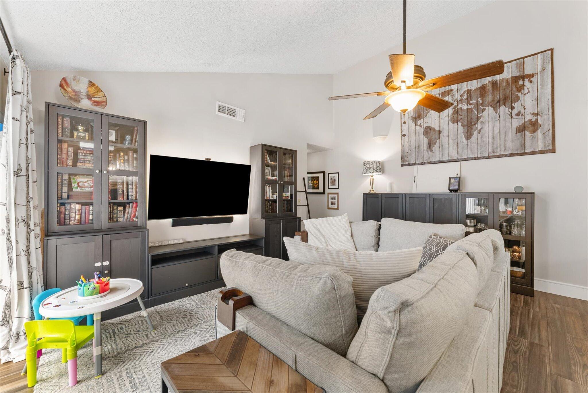 203 Timberlane Circle