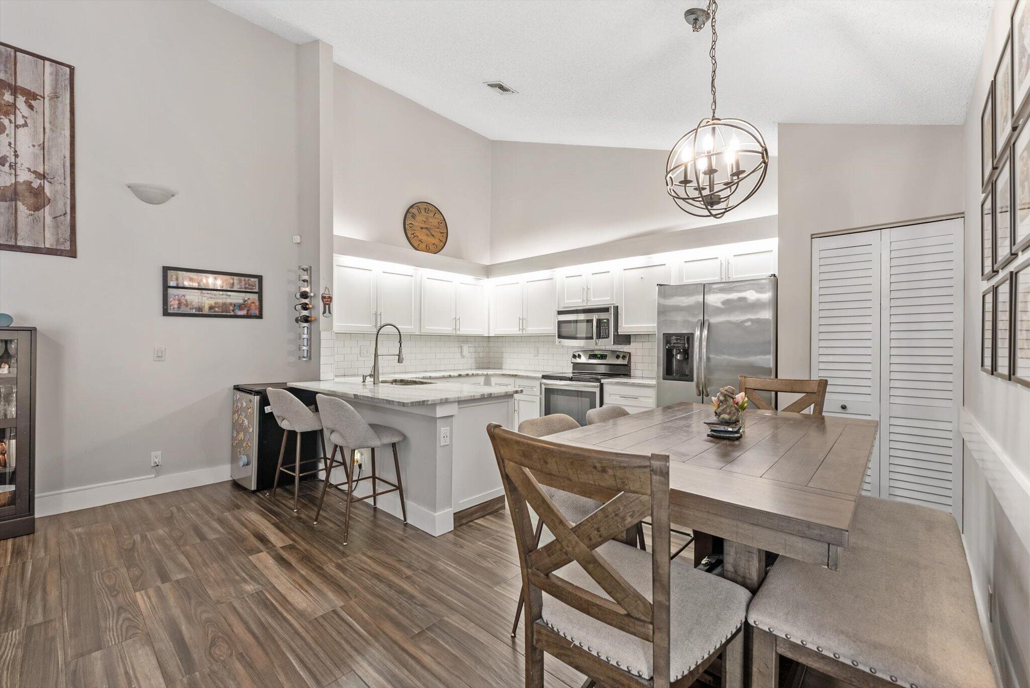 203 Timberlane Circle