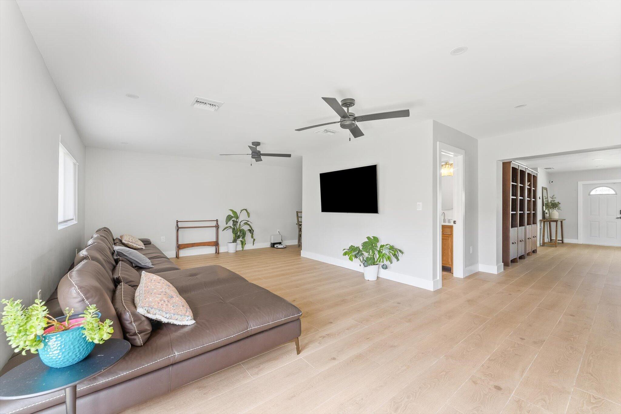 11510 NW 31st Place