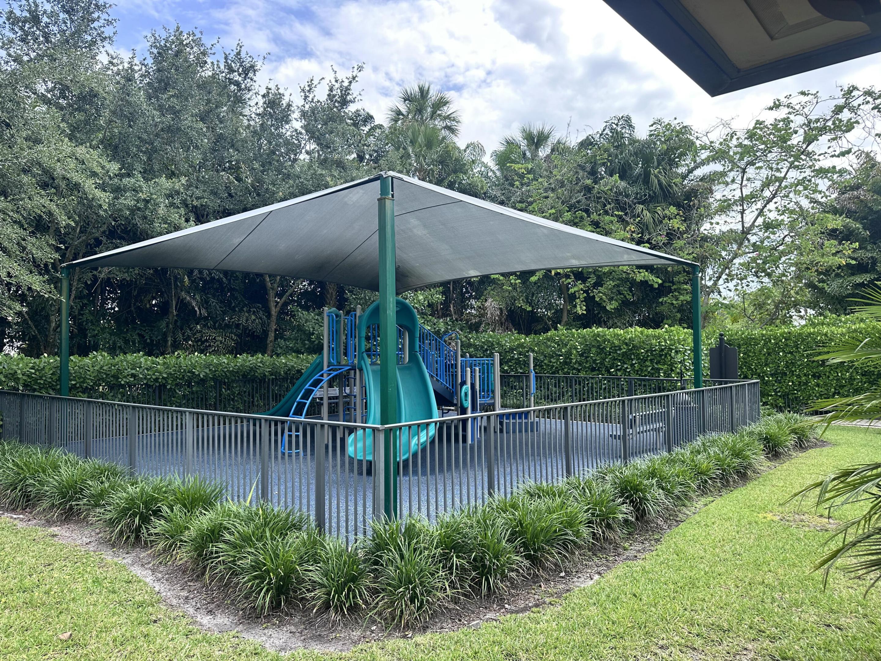 8259 Grand Prix Lane