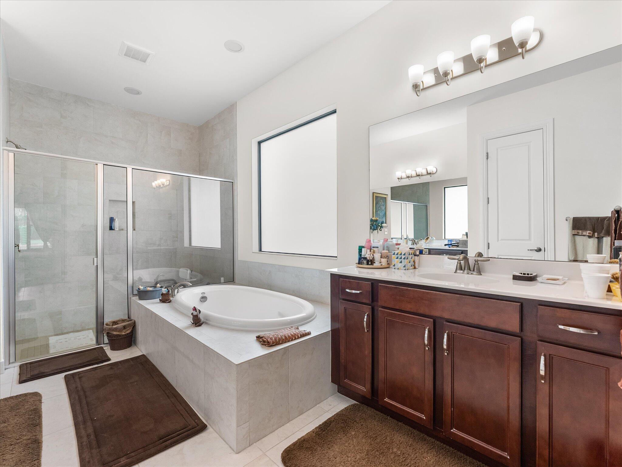 8259 Grand Prix Lane