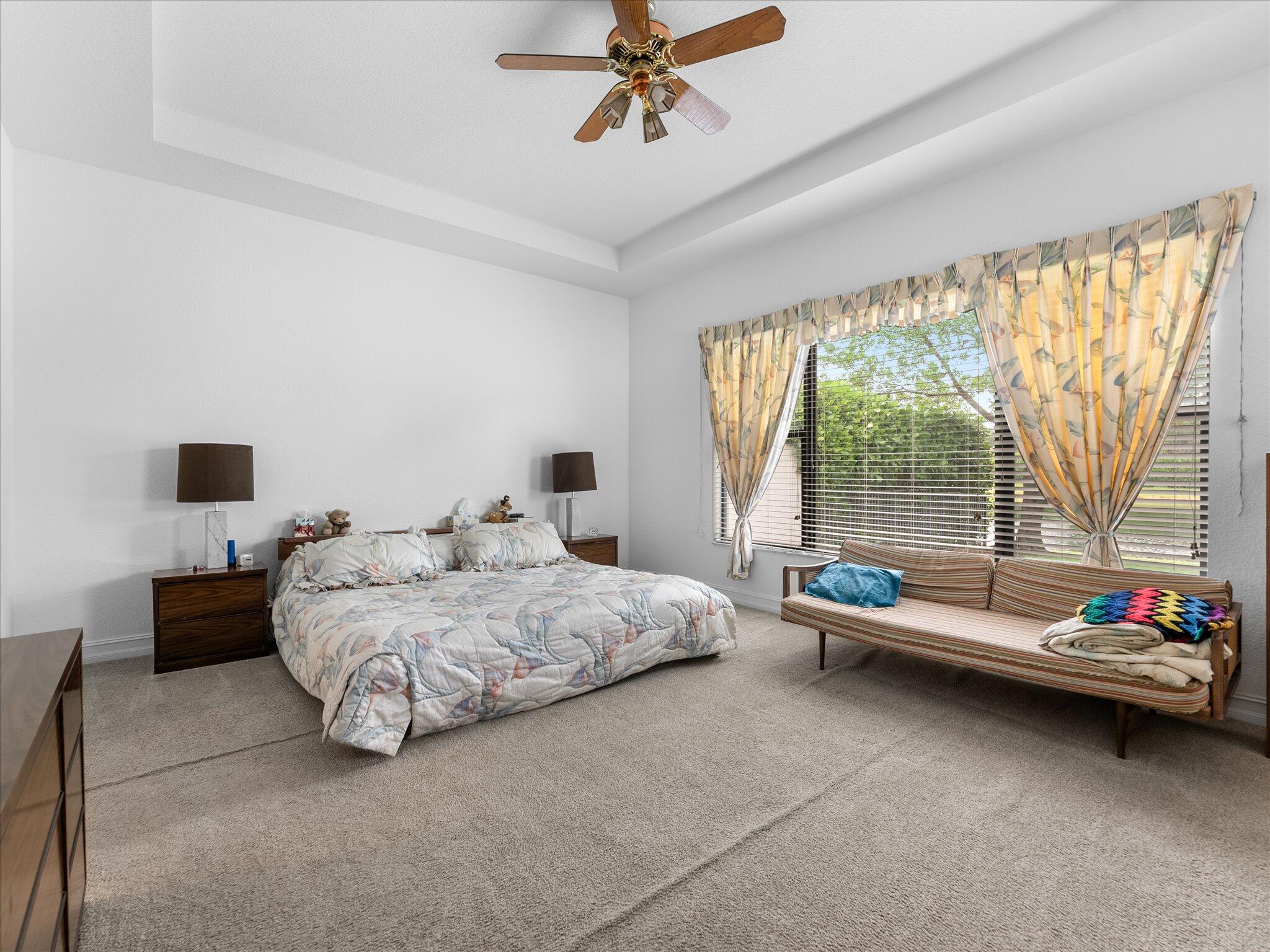 8259 Grand Prix Lane