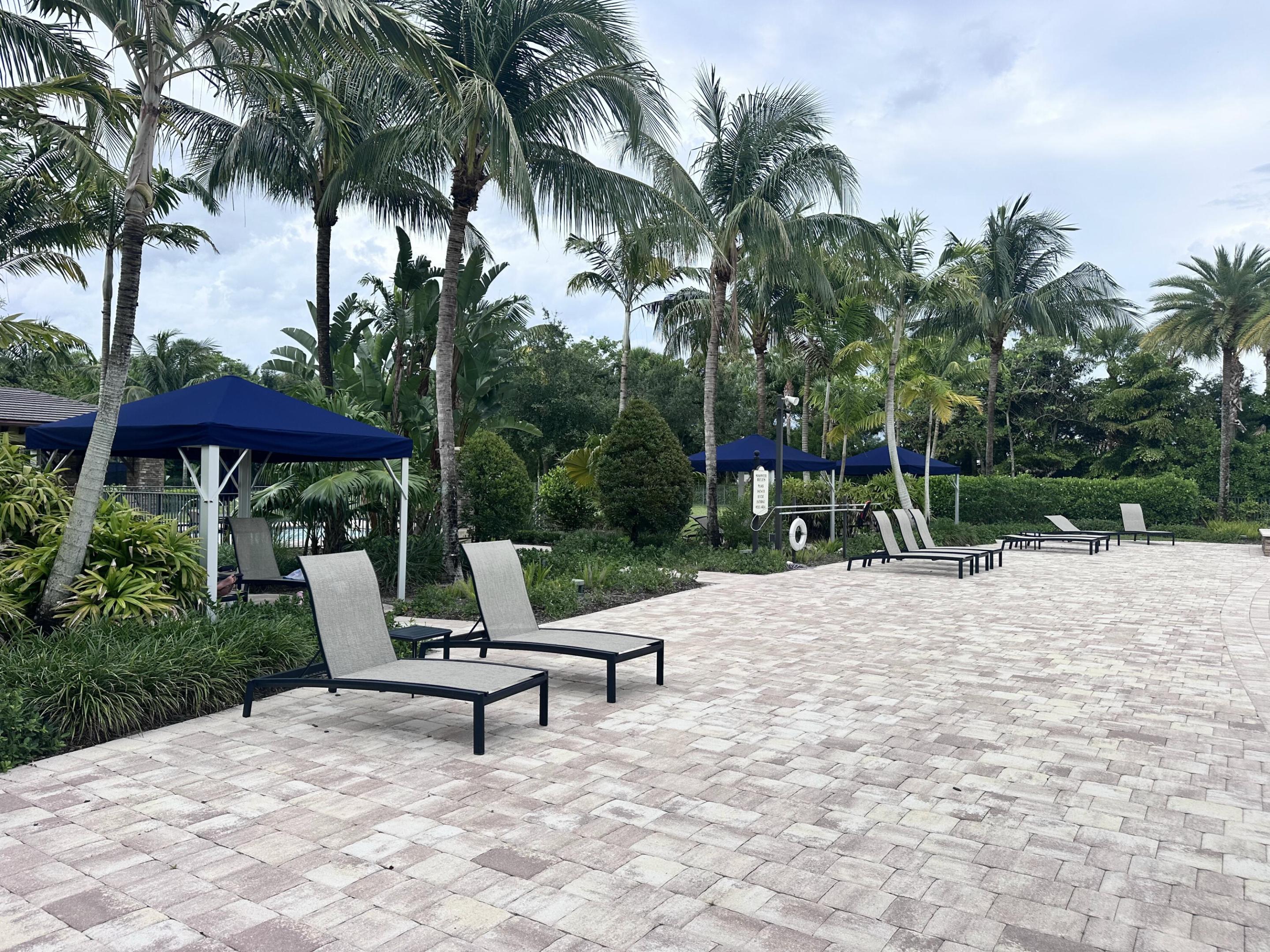 8259 Grand Prix Lane