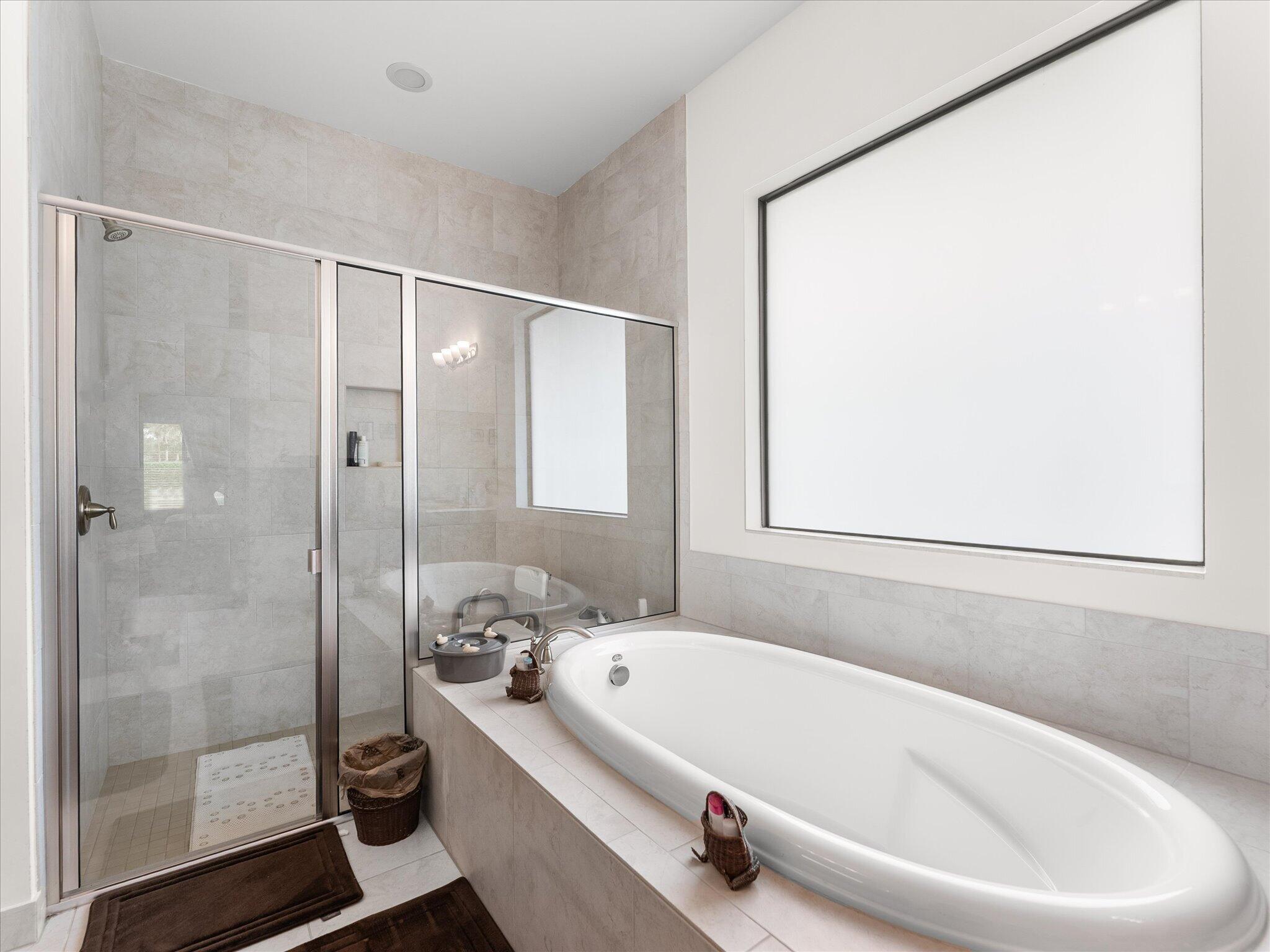 8259 Grand Prix Lane