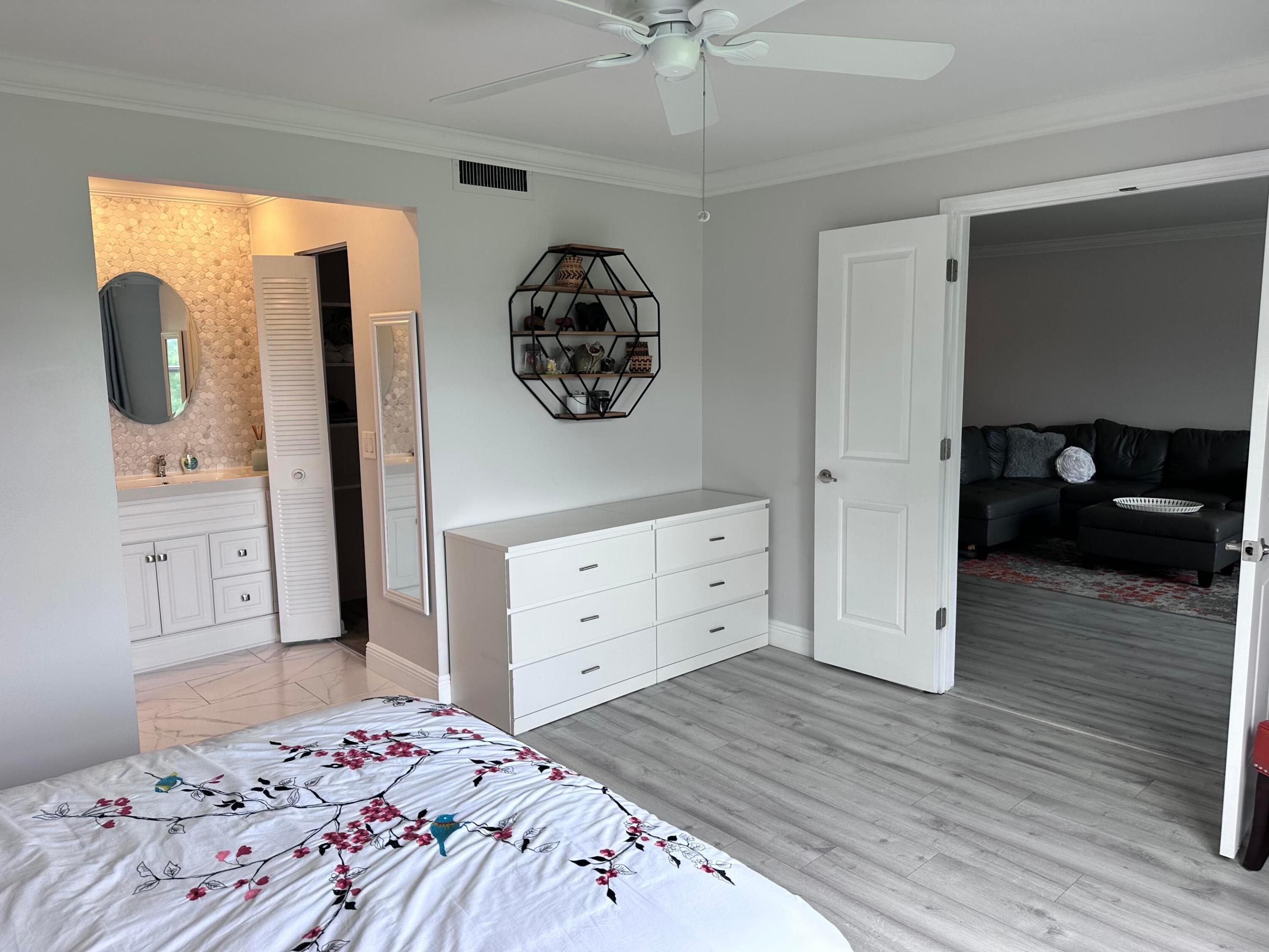 9300 Sunrise Lakes Boulevard Unit: 309