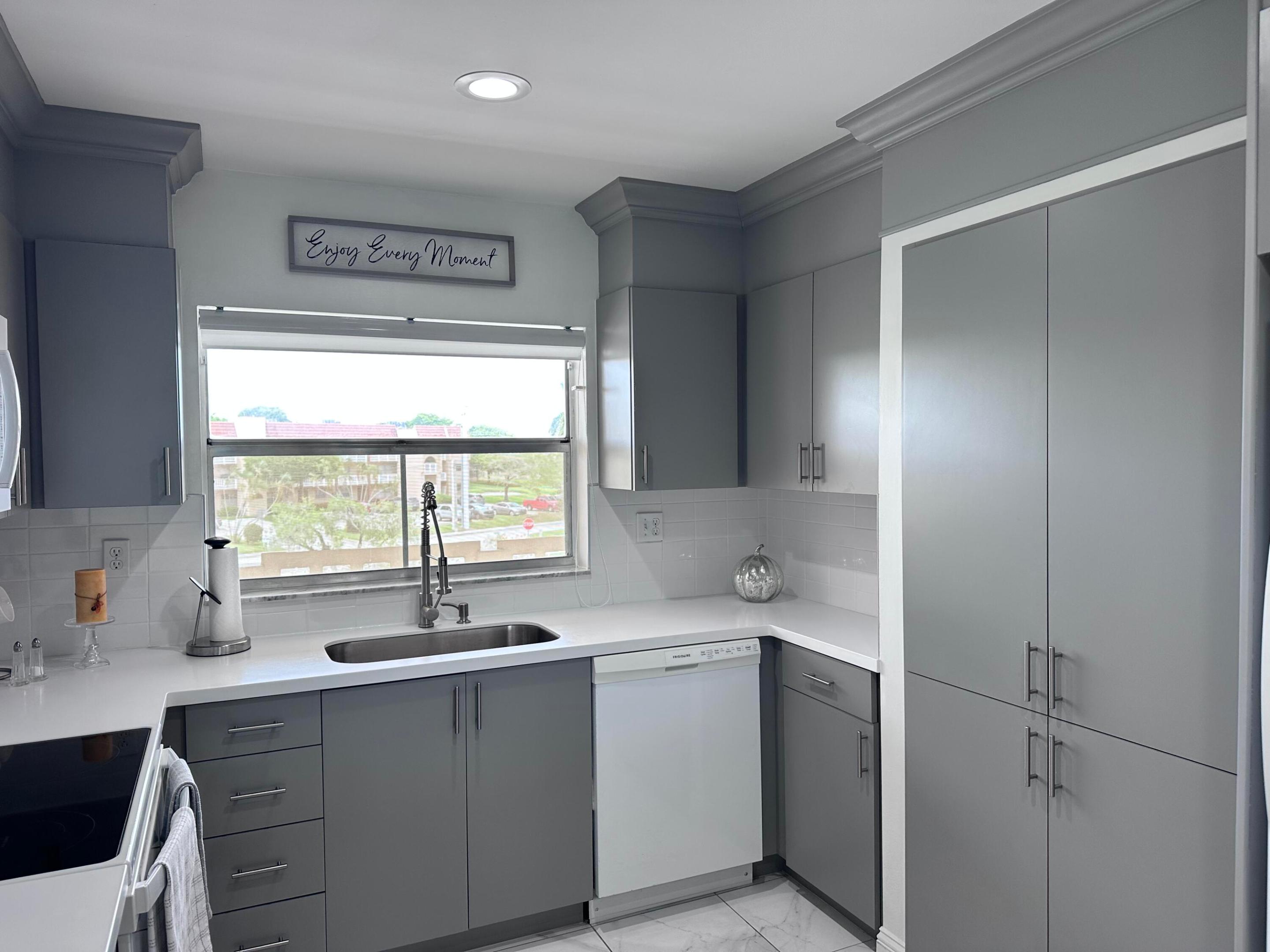 9300 Sunrise Lakes Boulevard Unit: 309