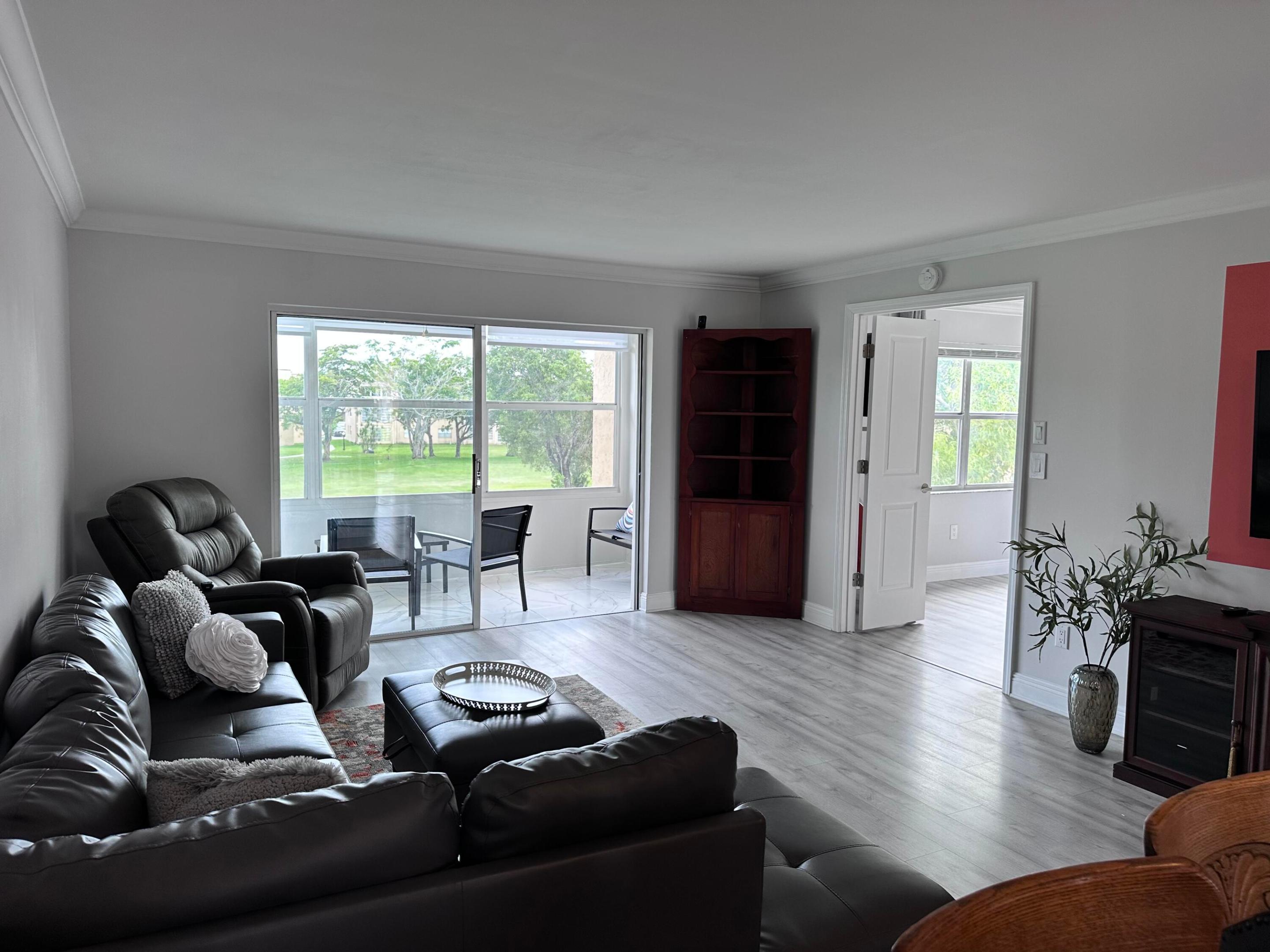 9300 Sunrise Lakes Boulevard Unit: 309