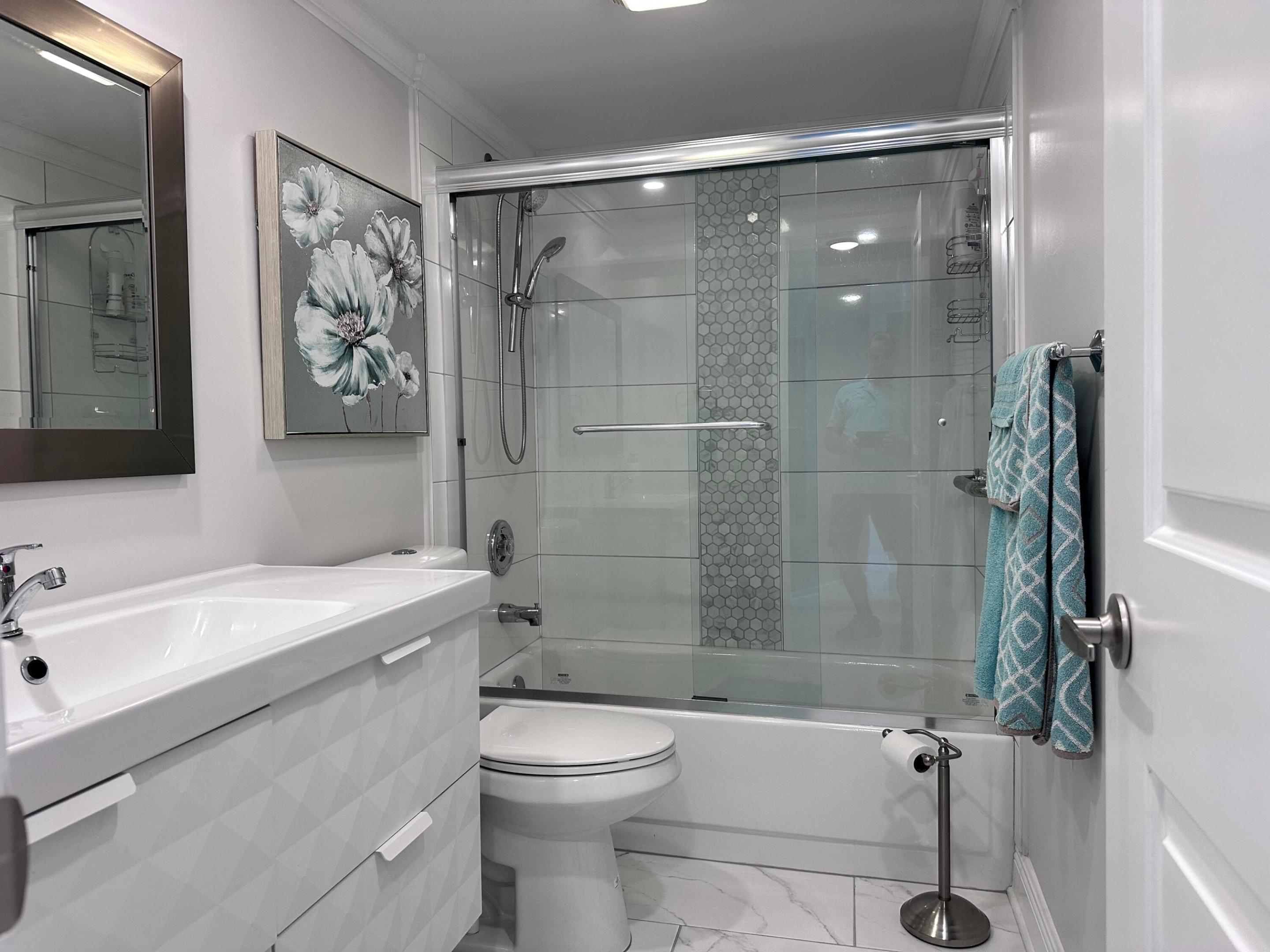 9300 Sunrise Lakes Boulevard Unit: 309