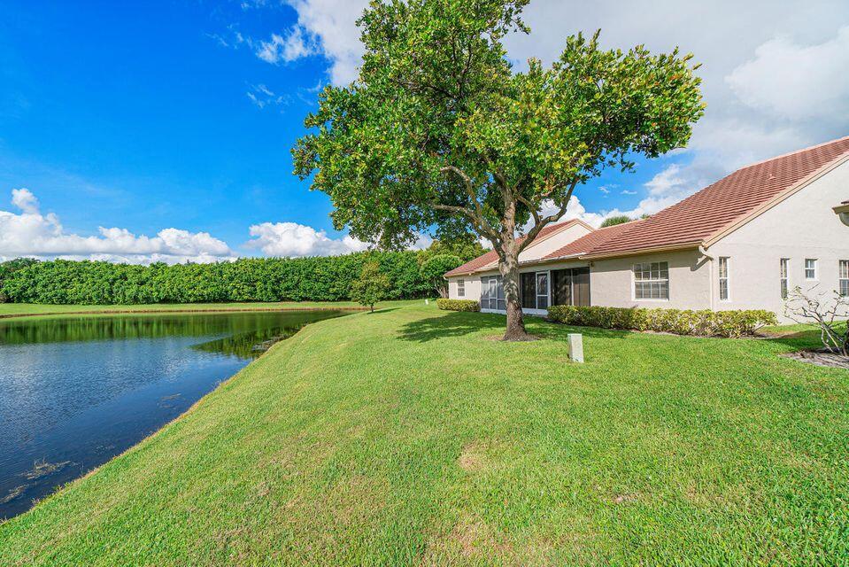 7922 Sandy Pointe Drive