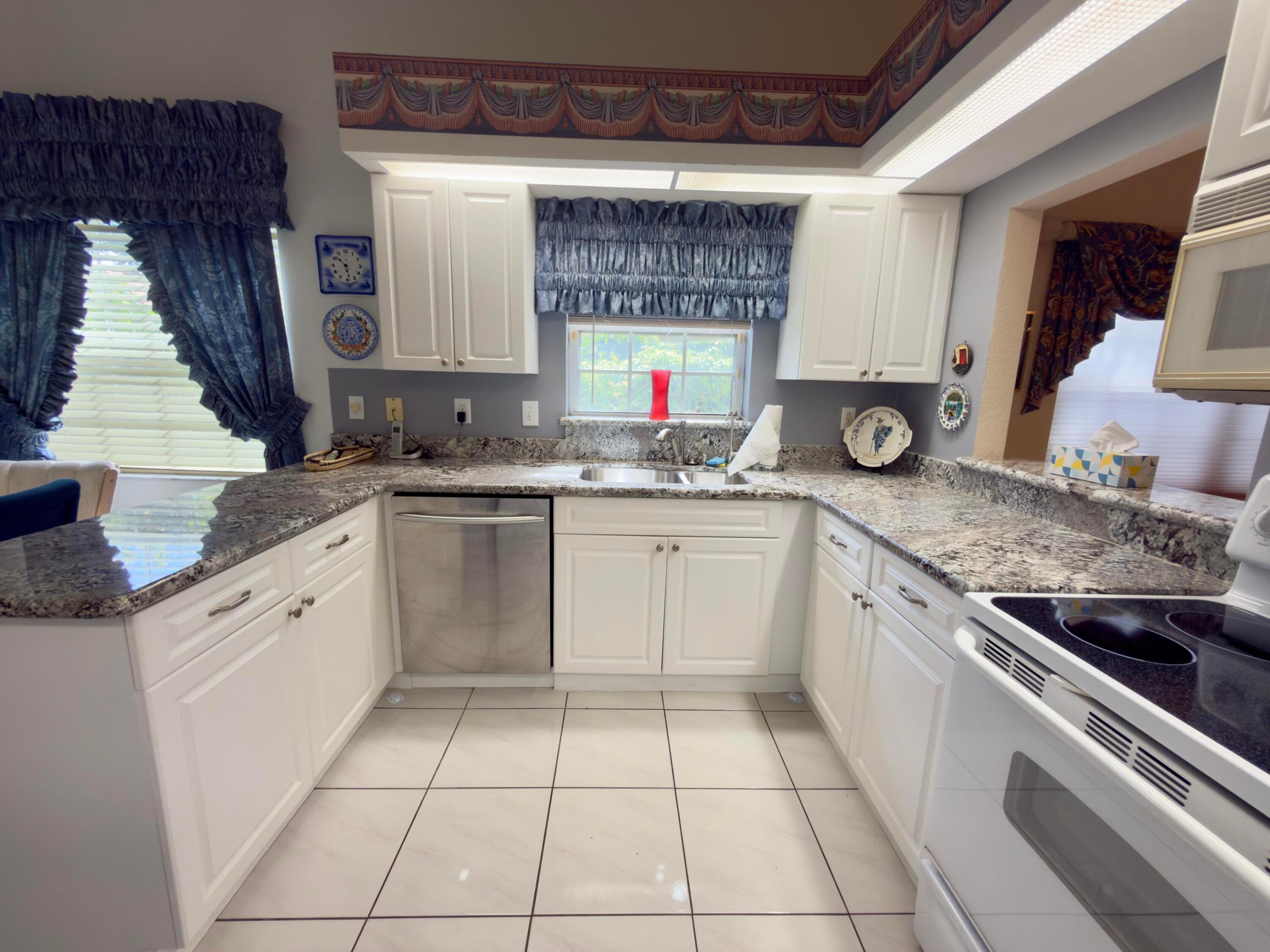 7922 Sandy Pointe Drive