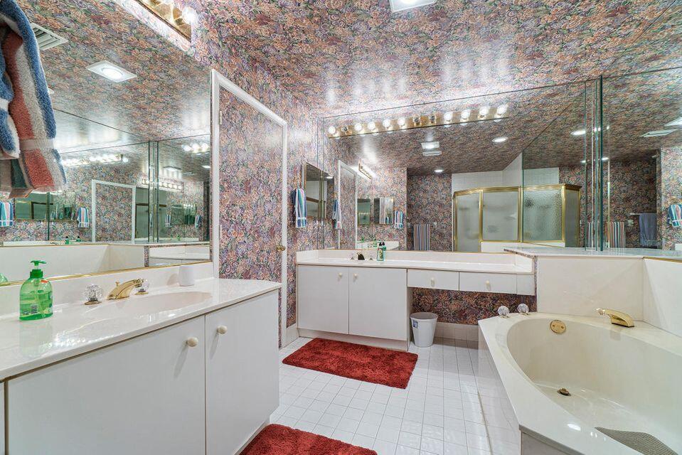 7922 Sandy Pointe Drive