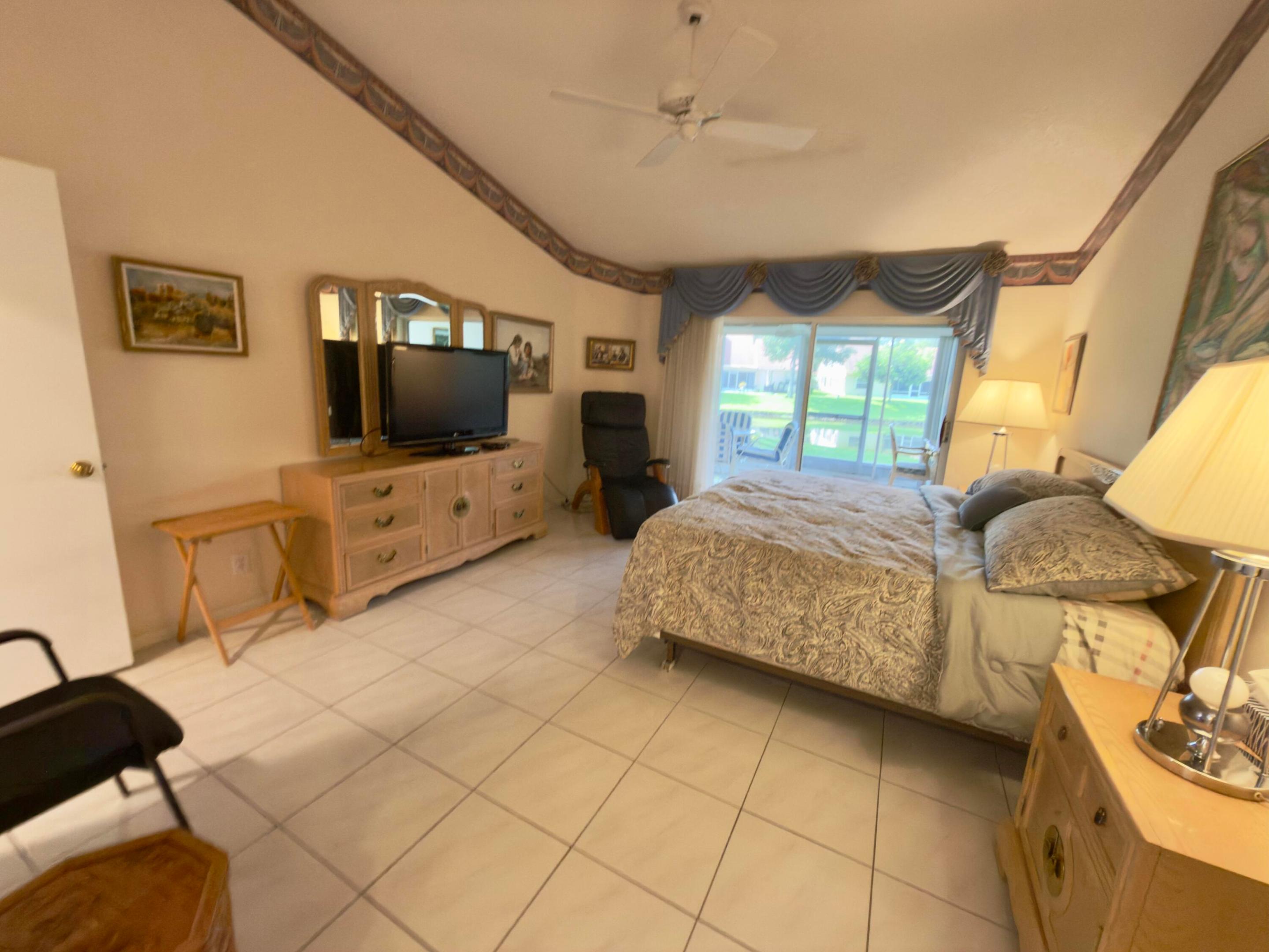 7922 Sandy Pointe Drive