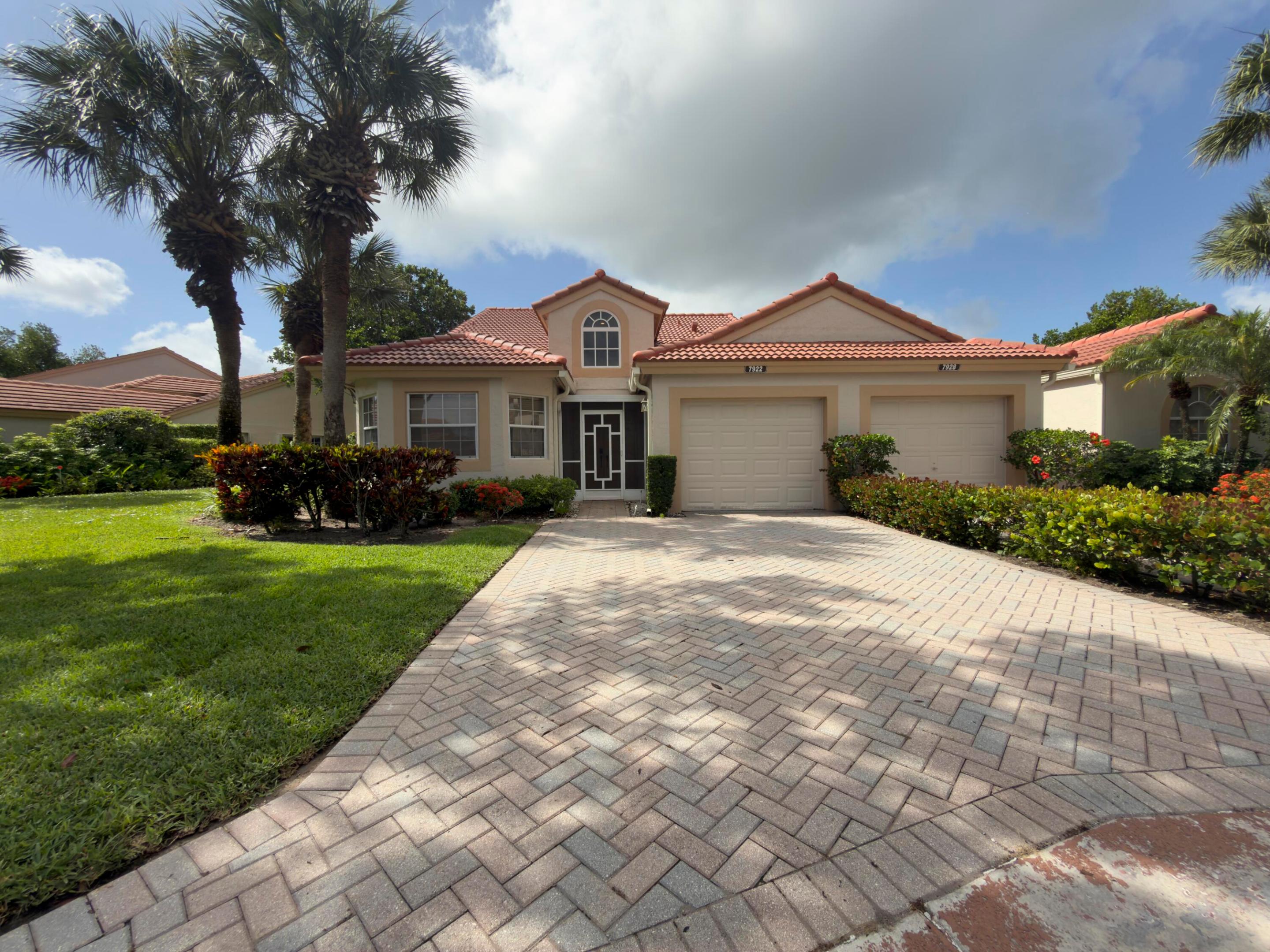 7922 Sandy Pointe Drive