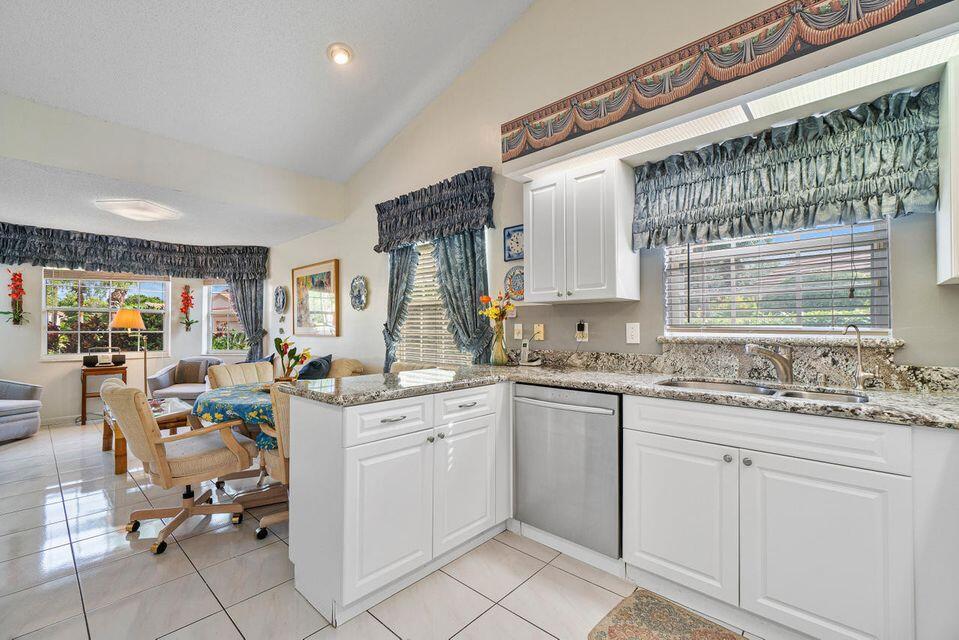 7922 Sandy Pointe Drive