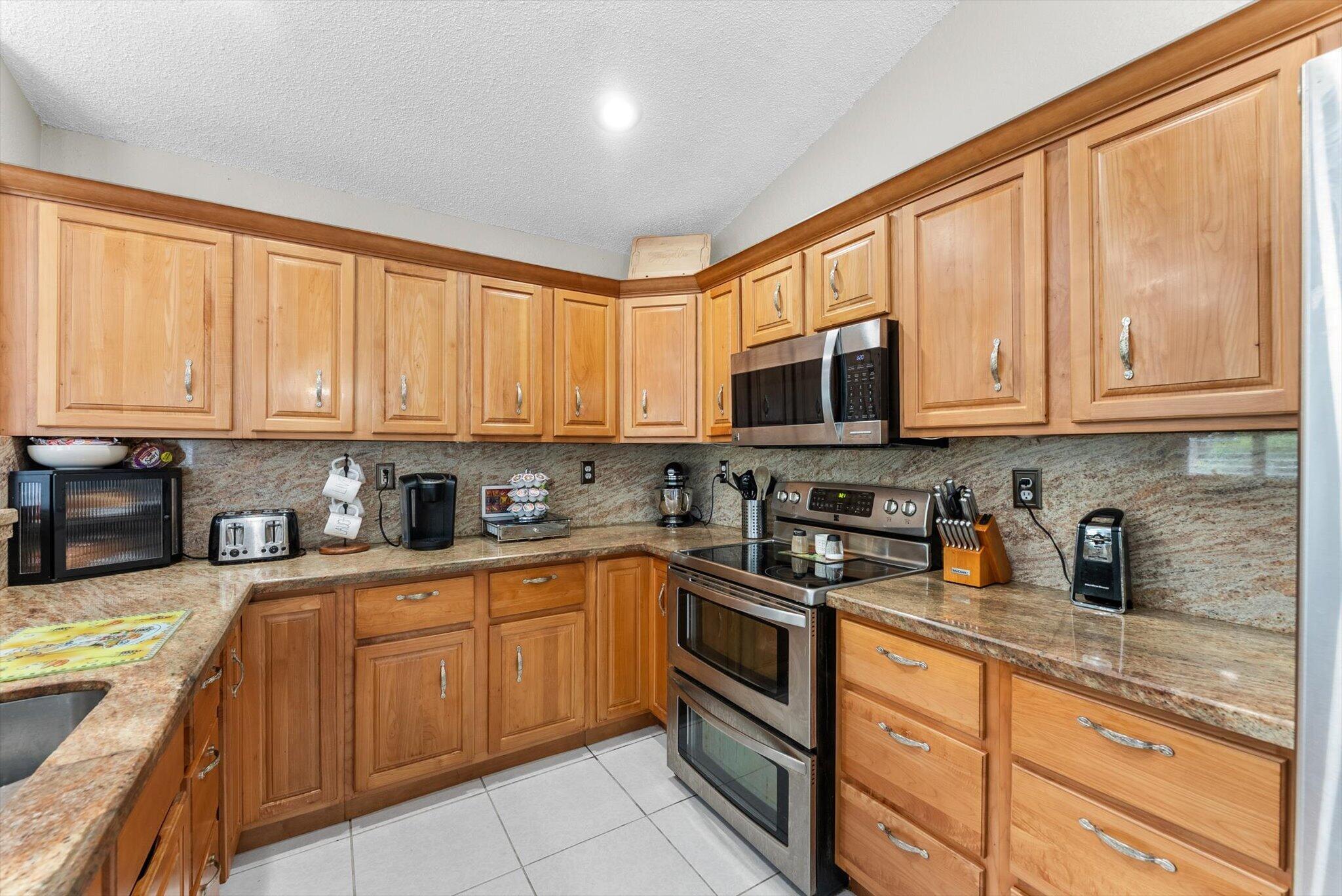 10327 NW 50th Street