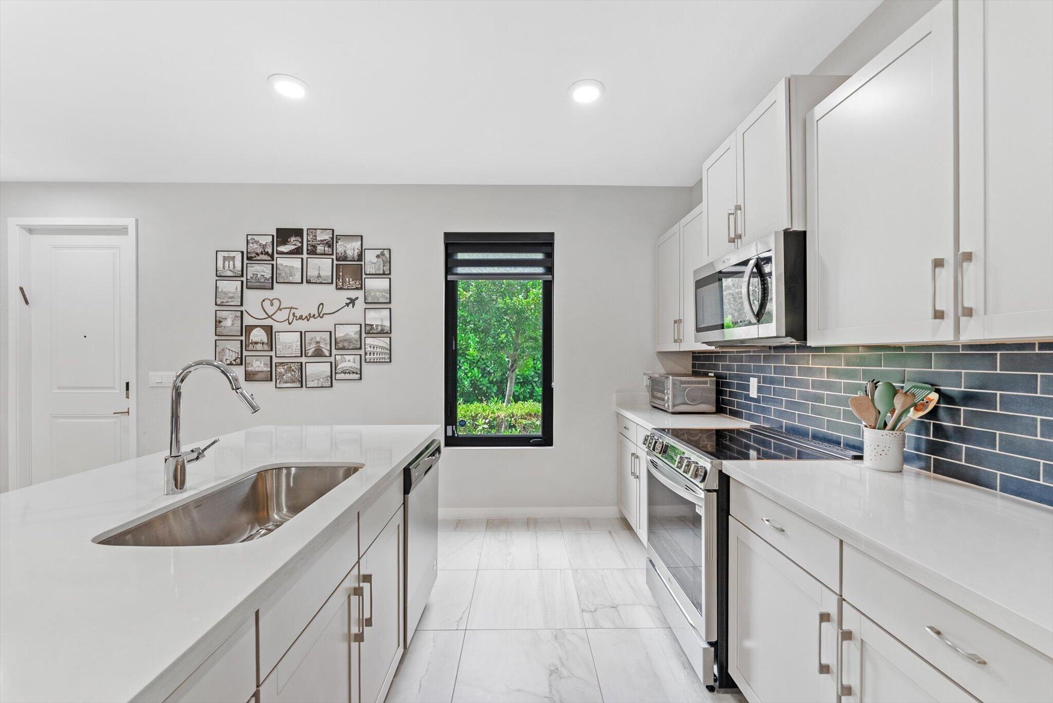 405 NW 17TH Street
