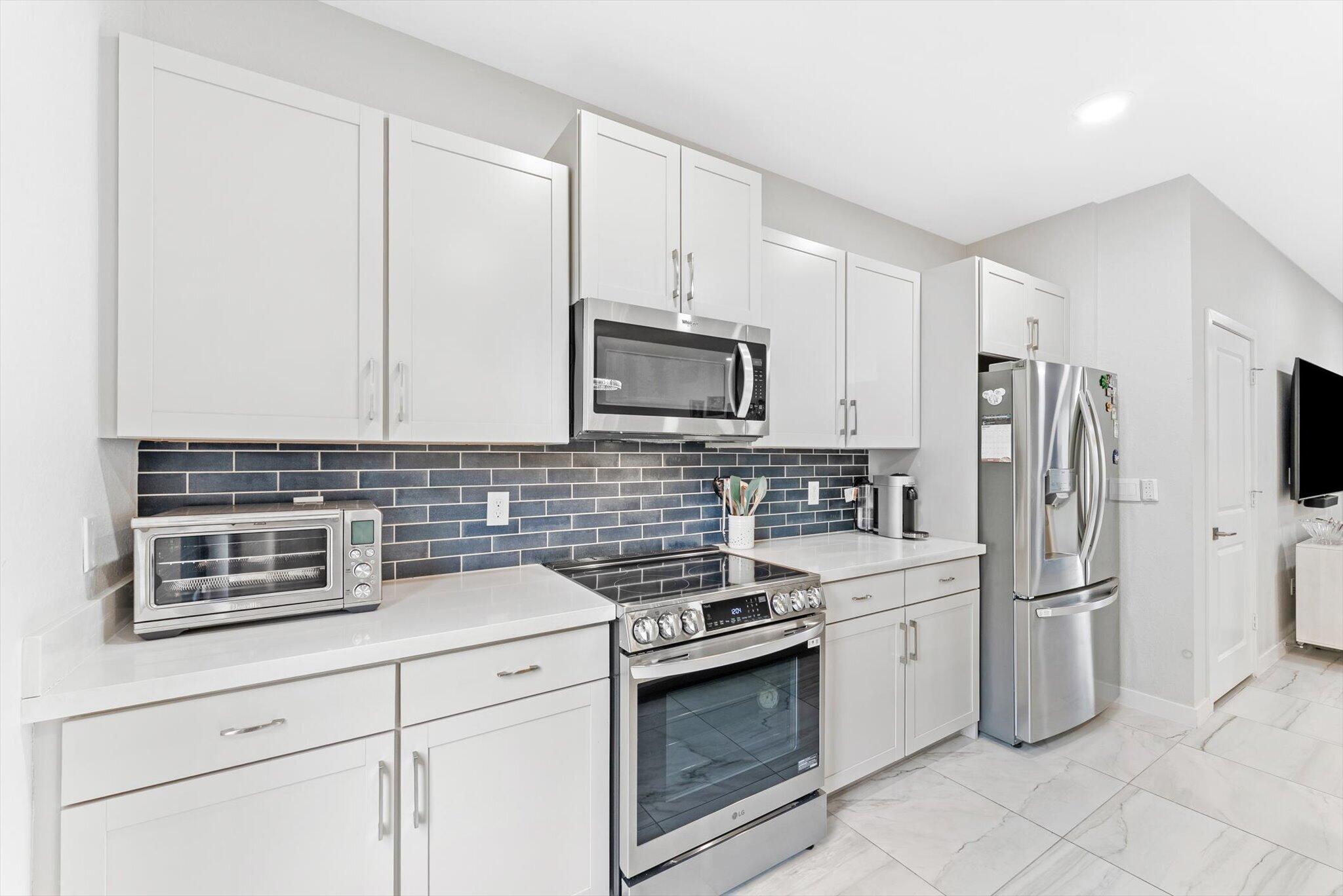 405 NW 17TH Street