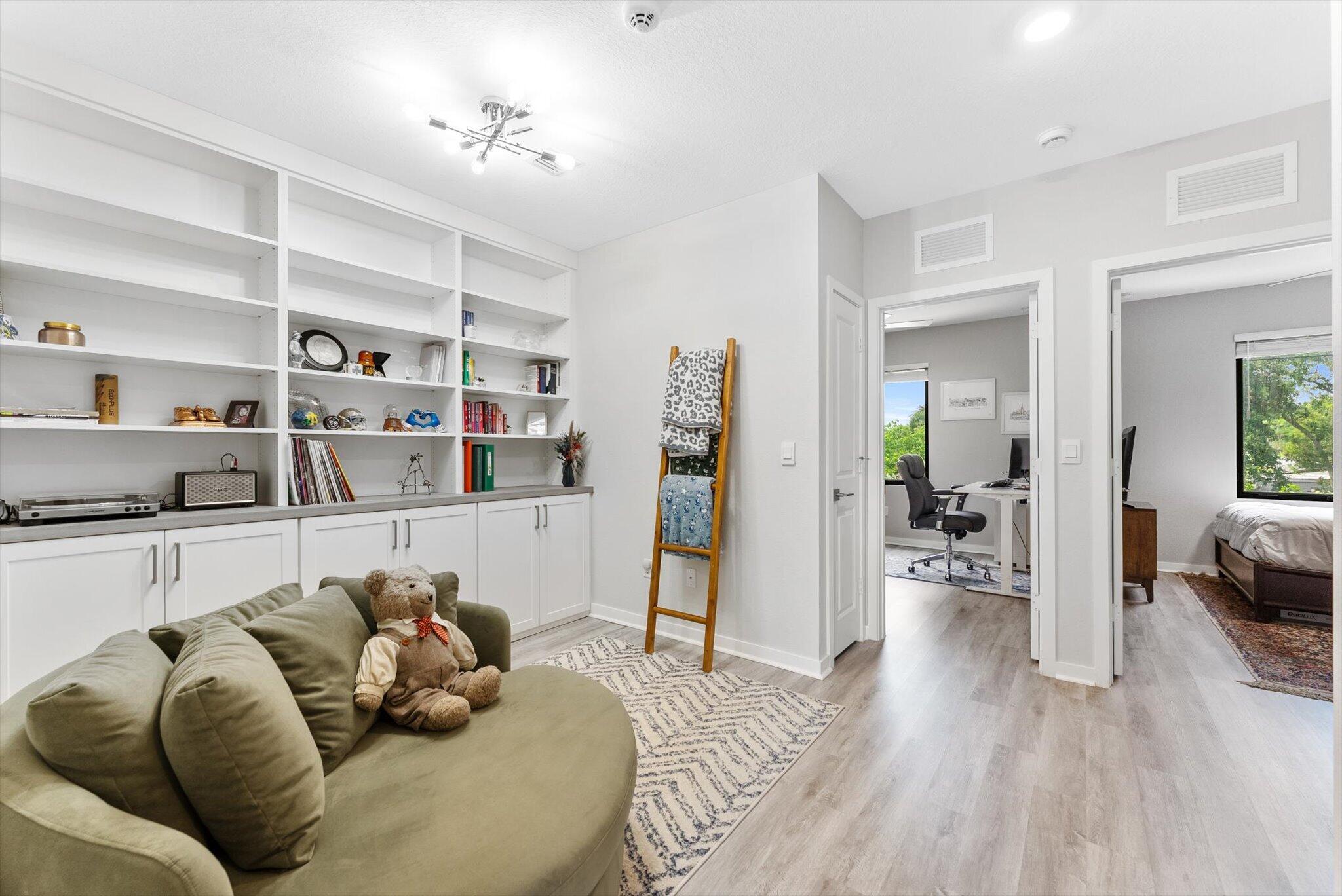405 NW 17TH Street