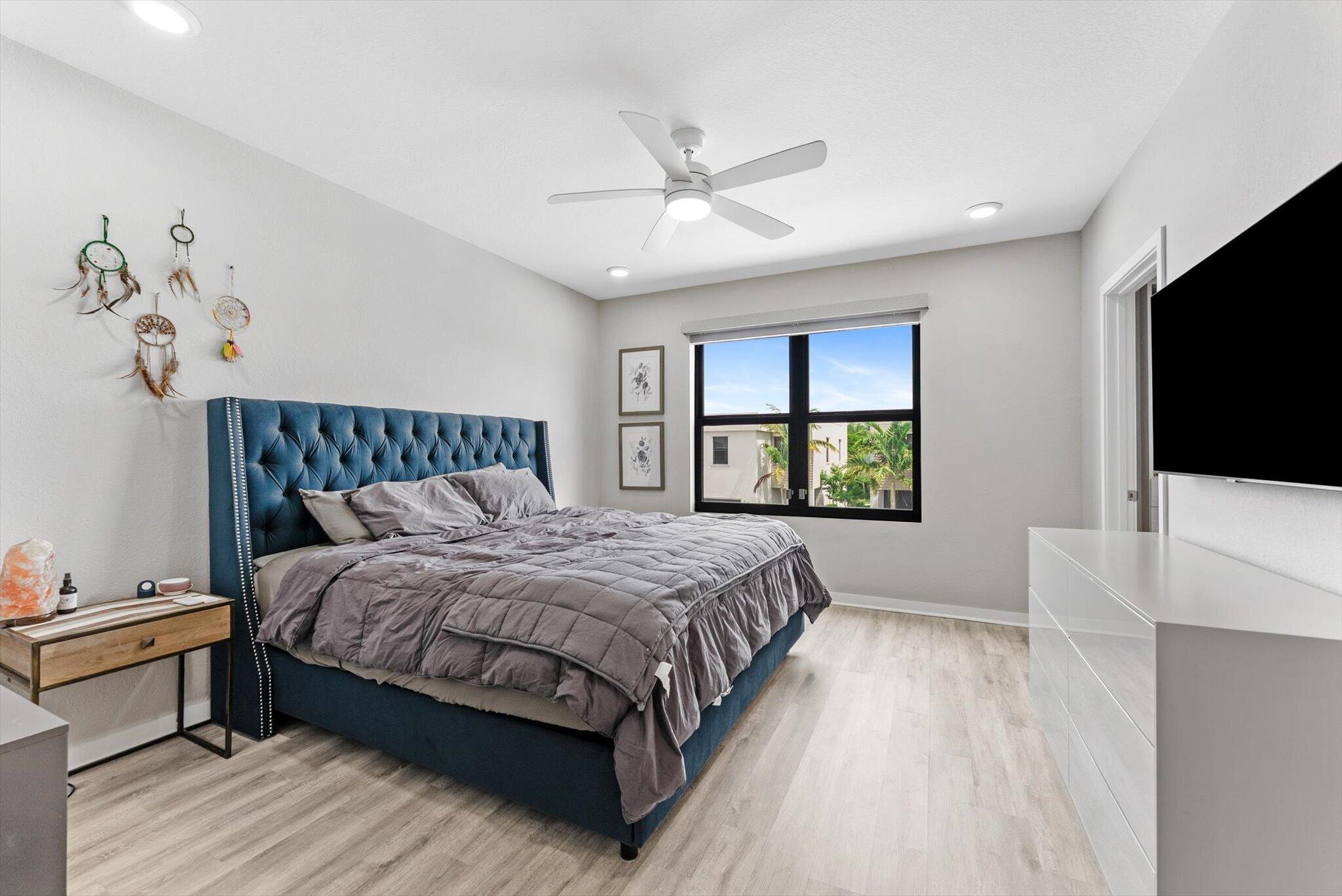 405 NW 17TH Street