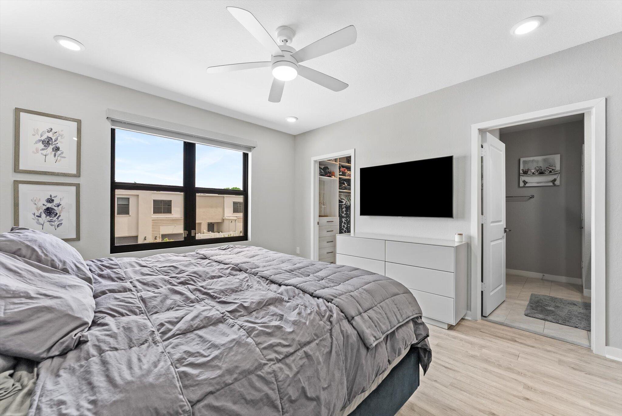 405 NW 17TH Street