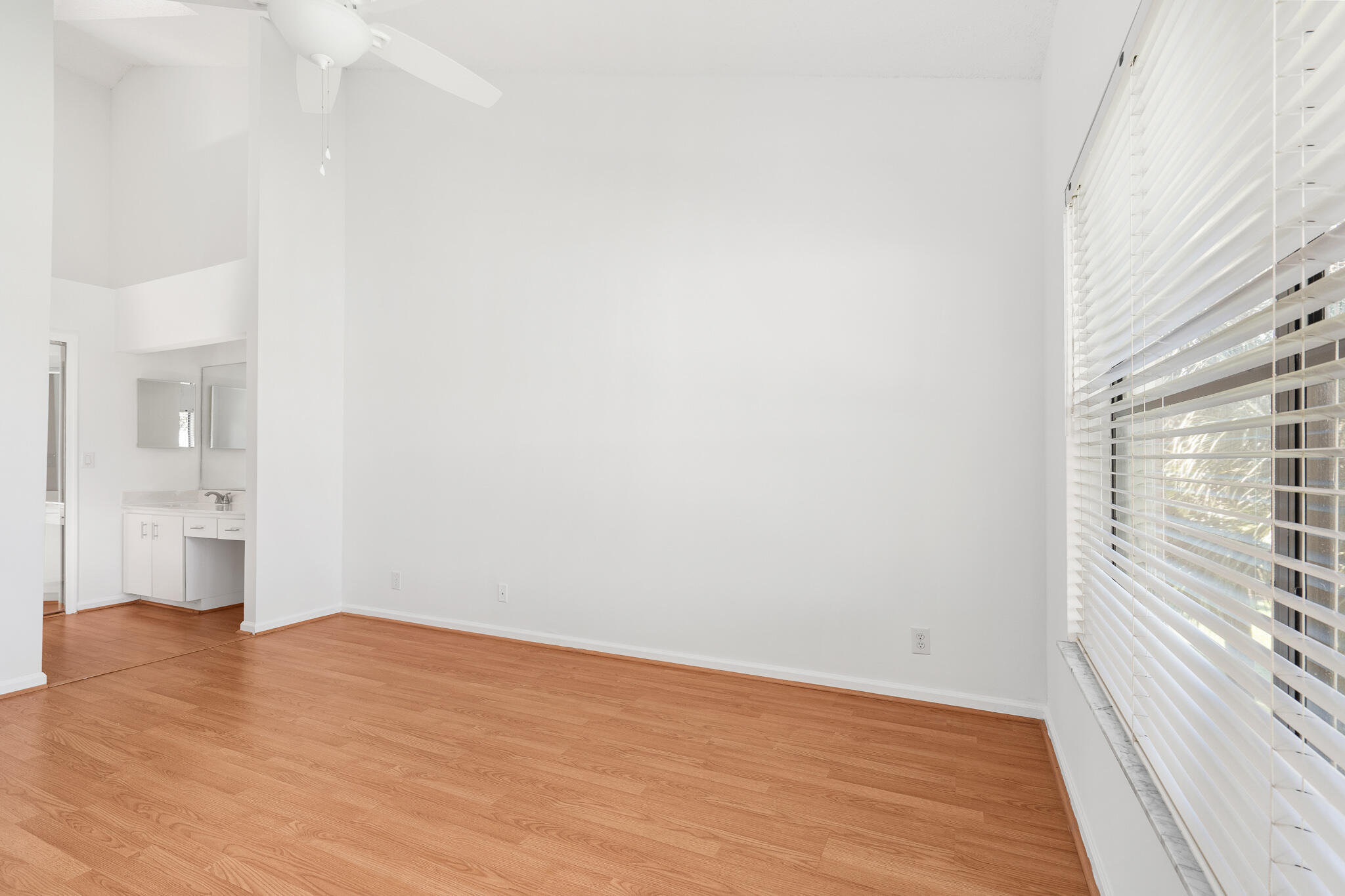 8049 ABERDEEN Drive 202