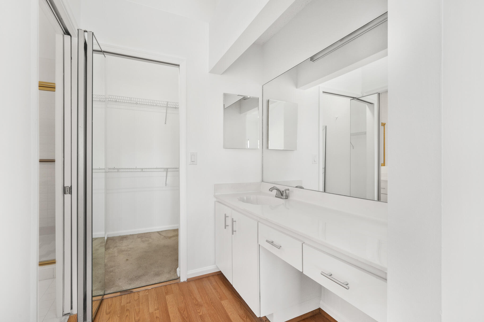8049 ABERDEEN Drive 202