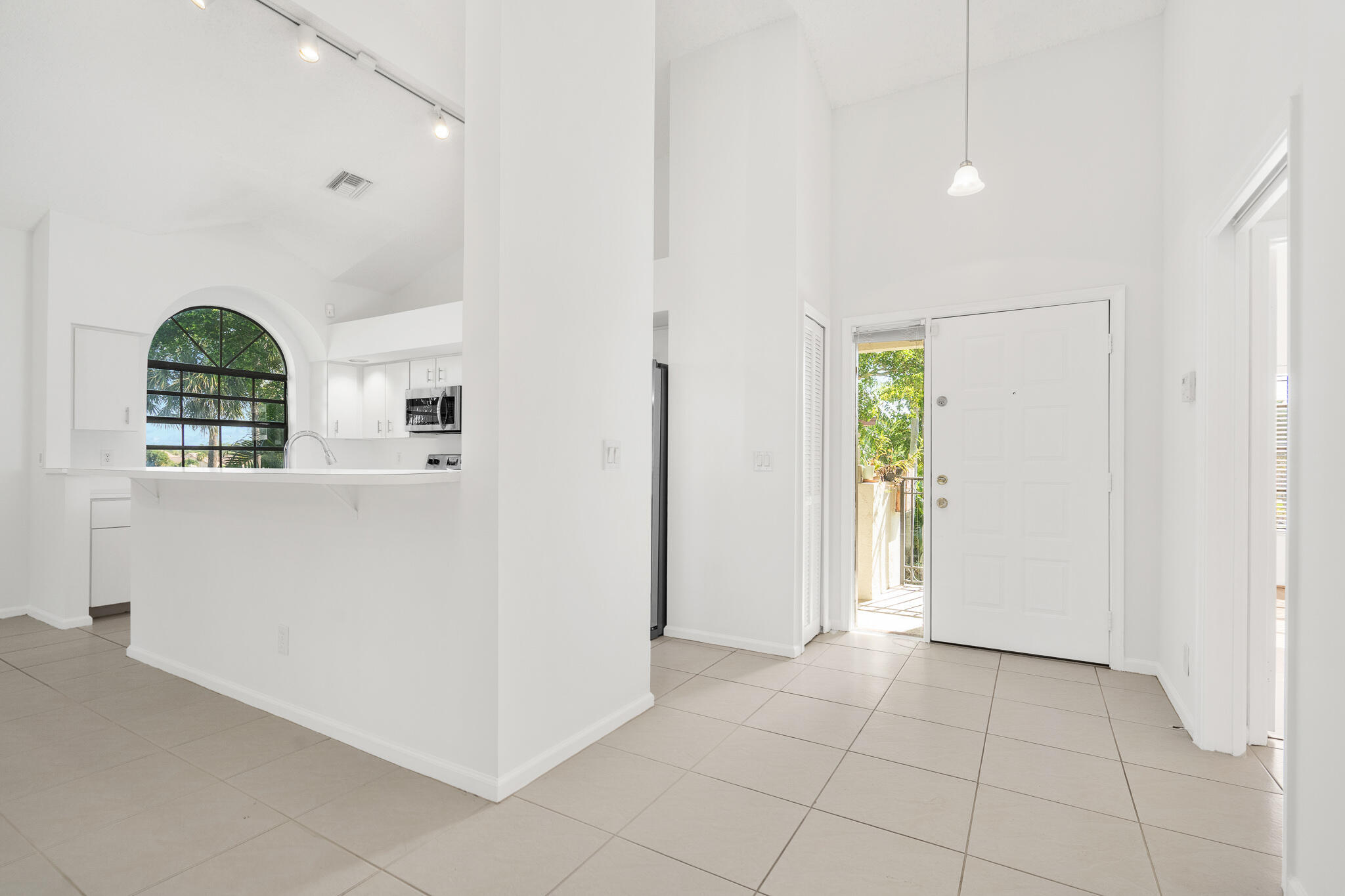 8049 ABERDEEN Drive 202