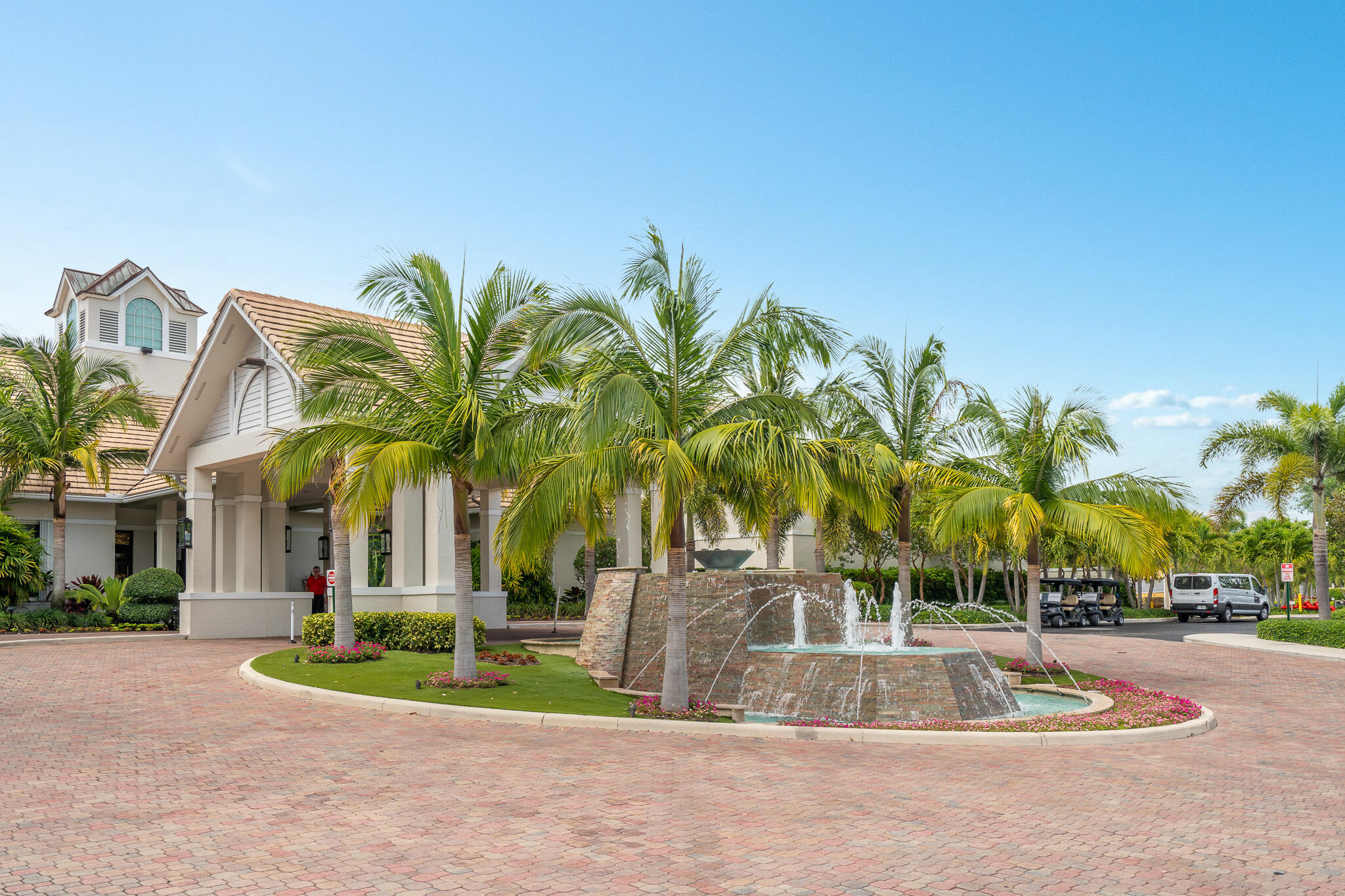 8049 ABERDEEN Drive 202