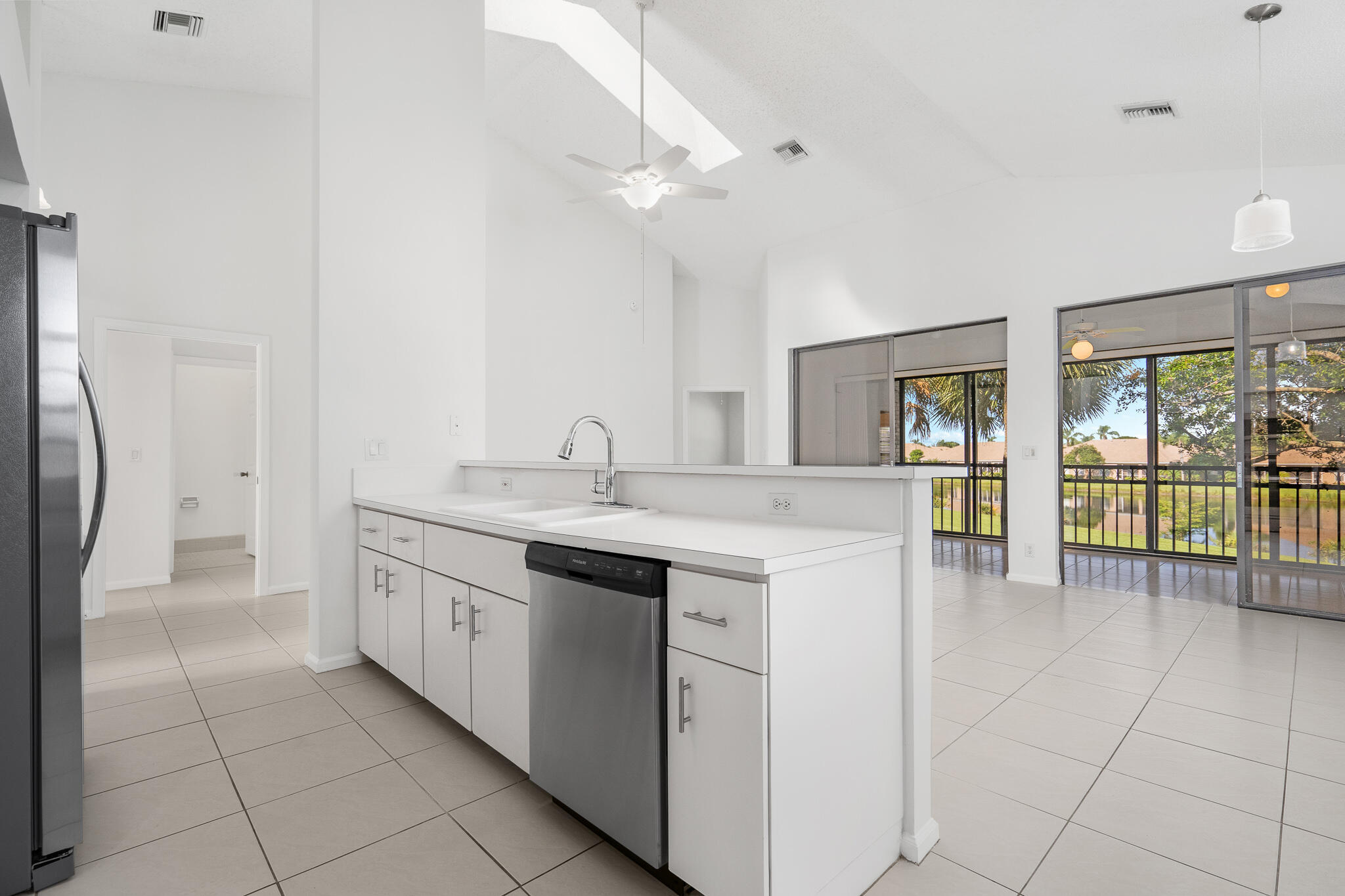 8049 ABERDEEN Drive 202