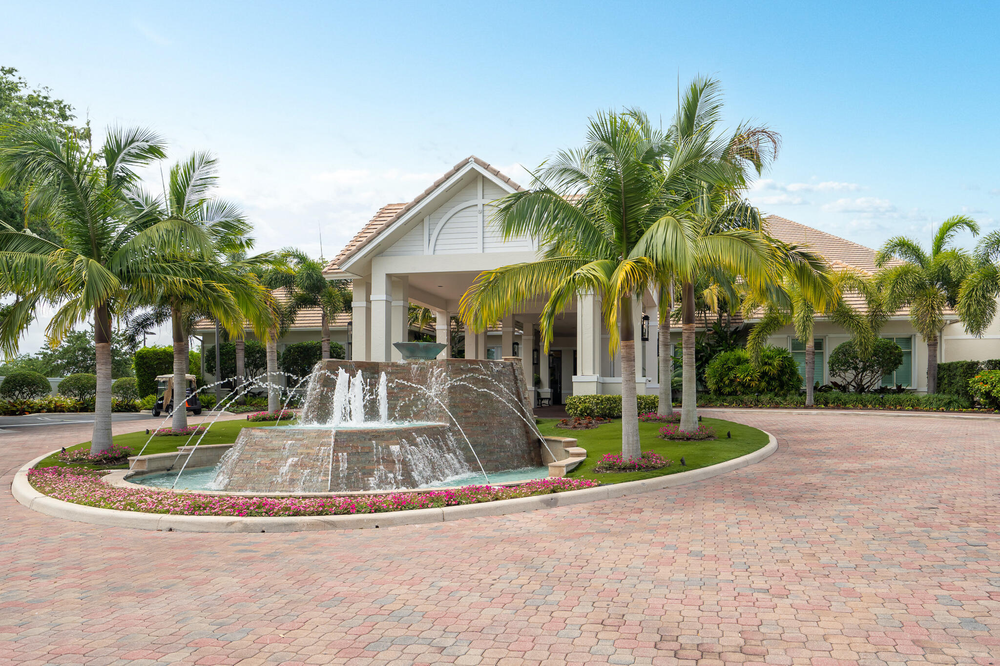 8049 ABERDEEN Drive 202