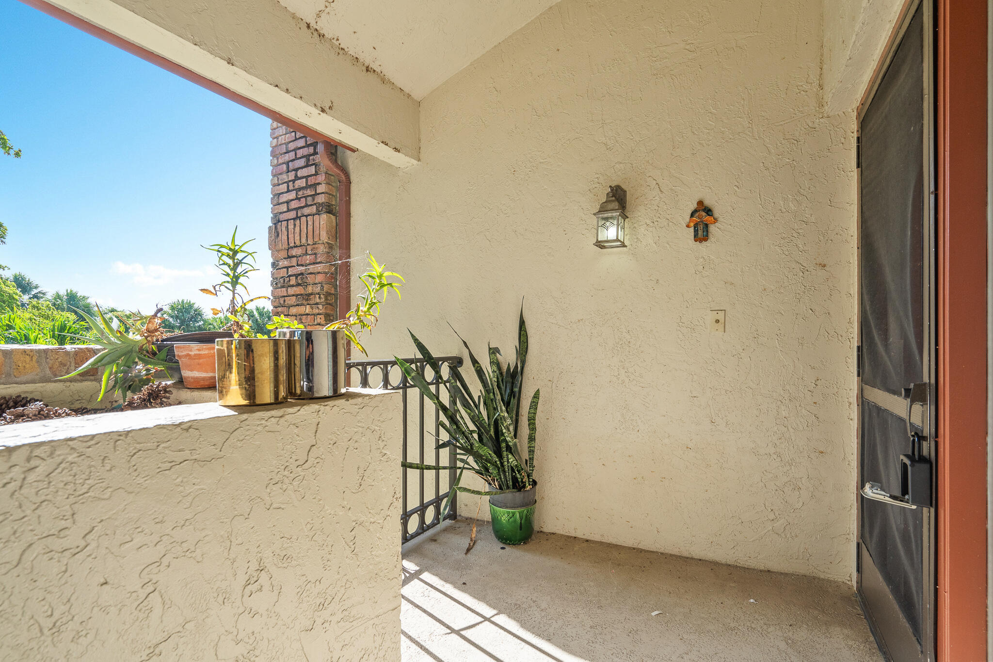 8049 ABERDEEN Drive 202