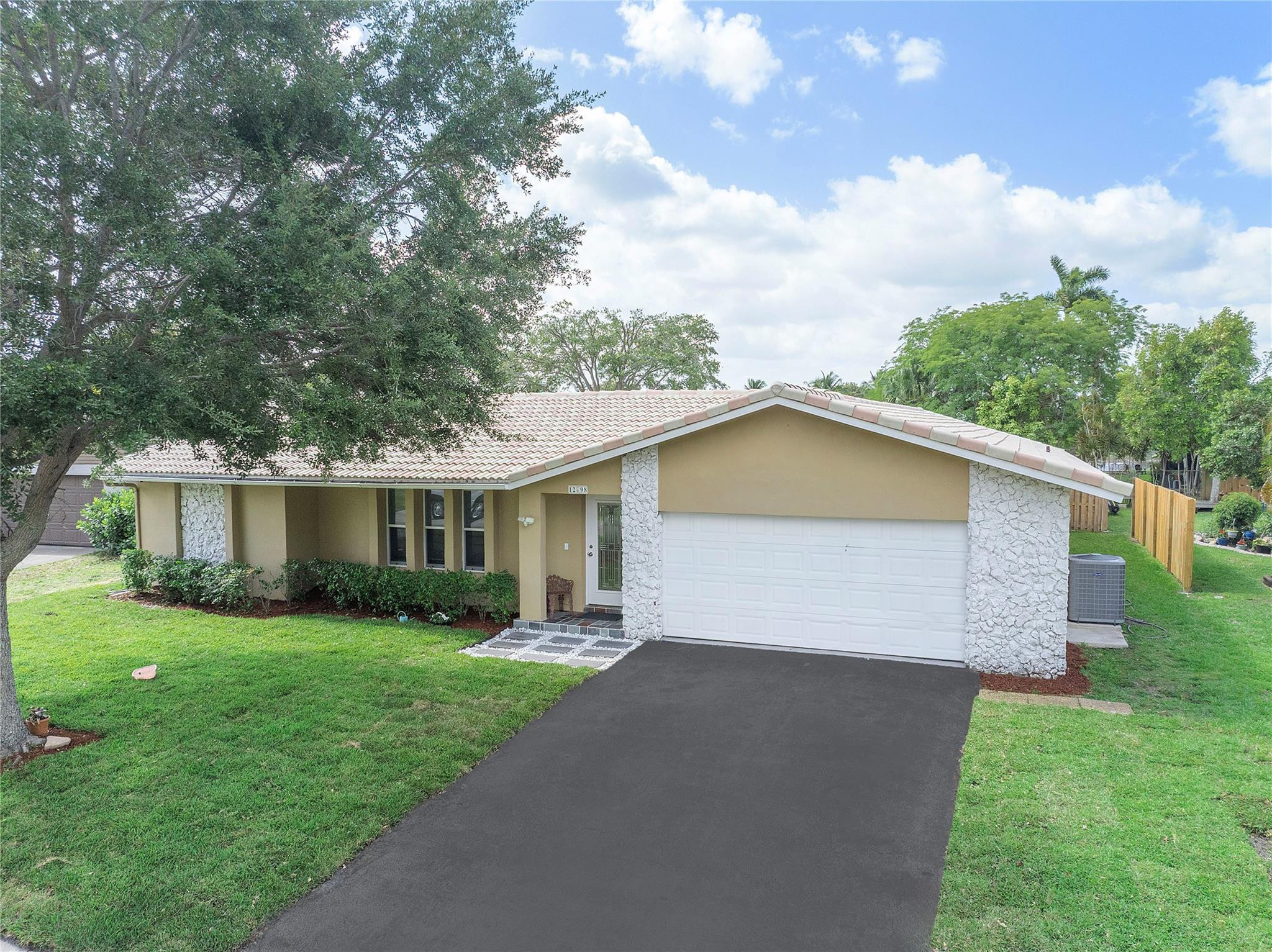12098 NW 27th Drive