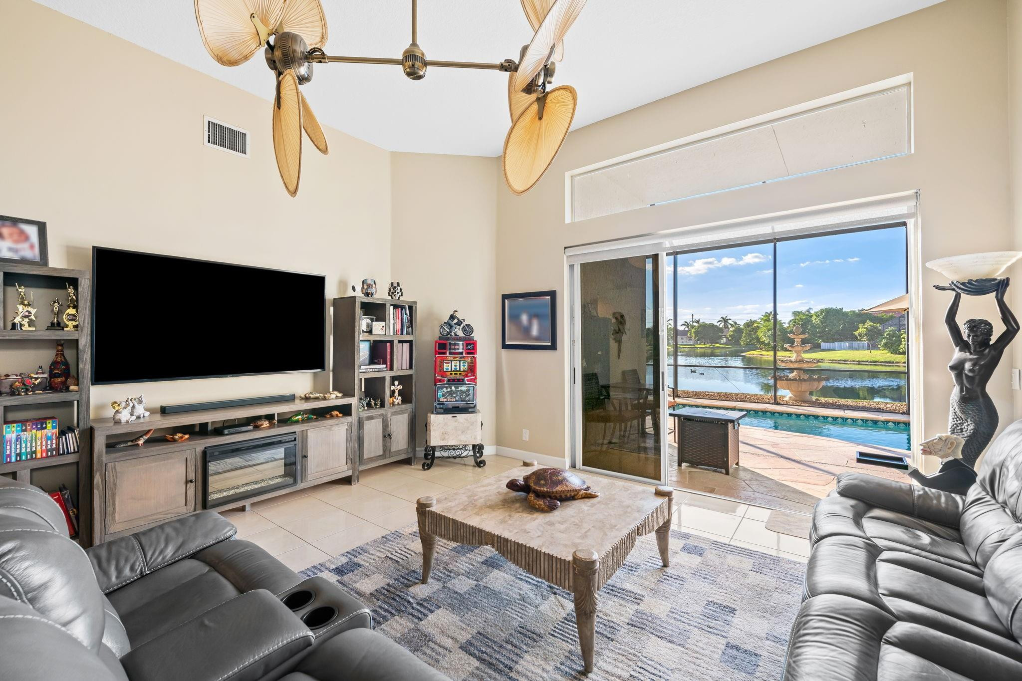 10658 Saint Thomas Drive