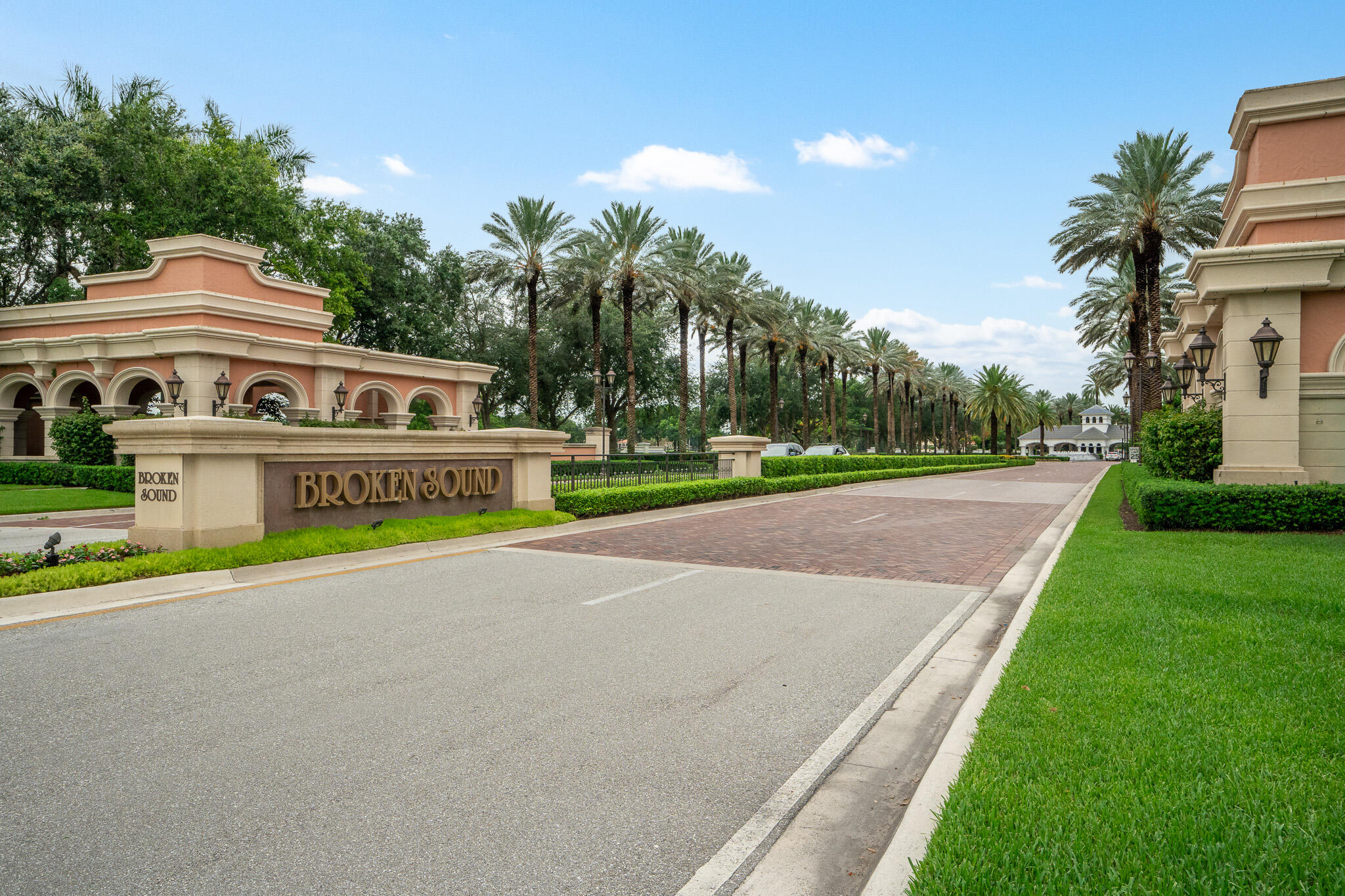 2445 NW 64th Street