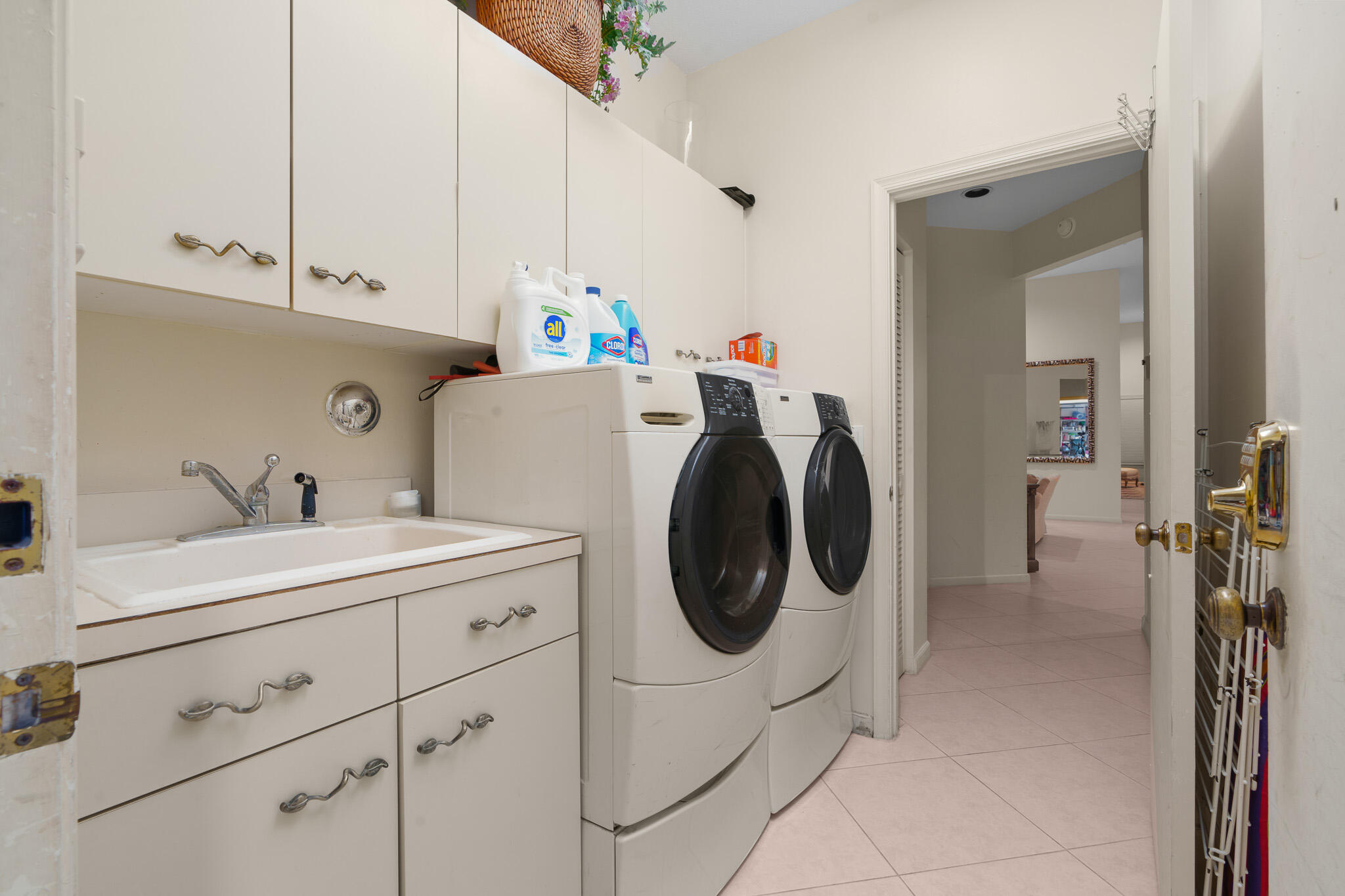 2445 NW 64th Street