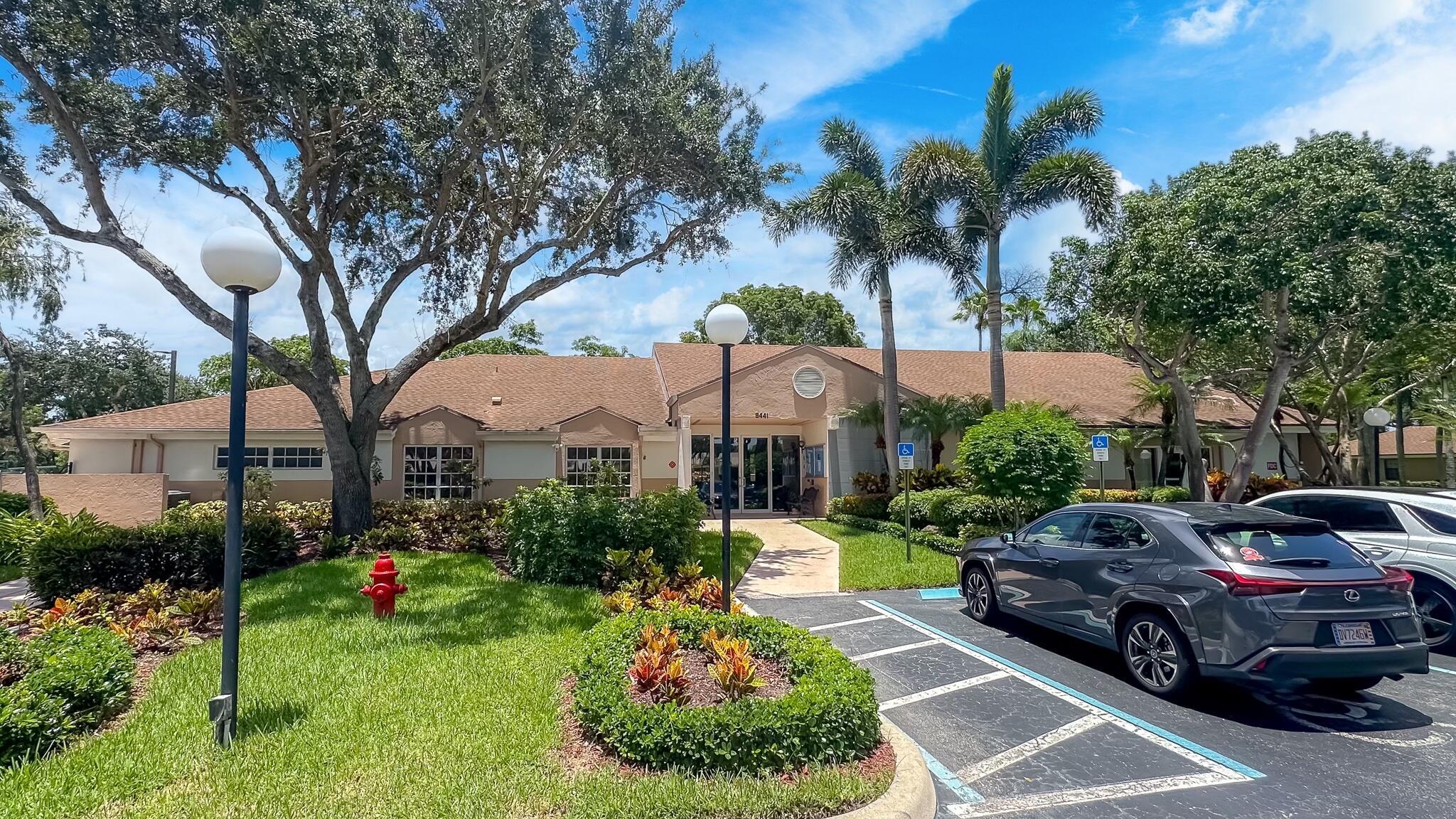 8450 Springlake Drive