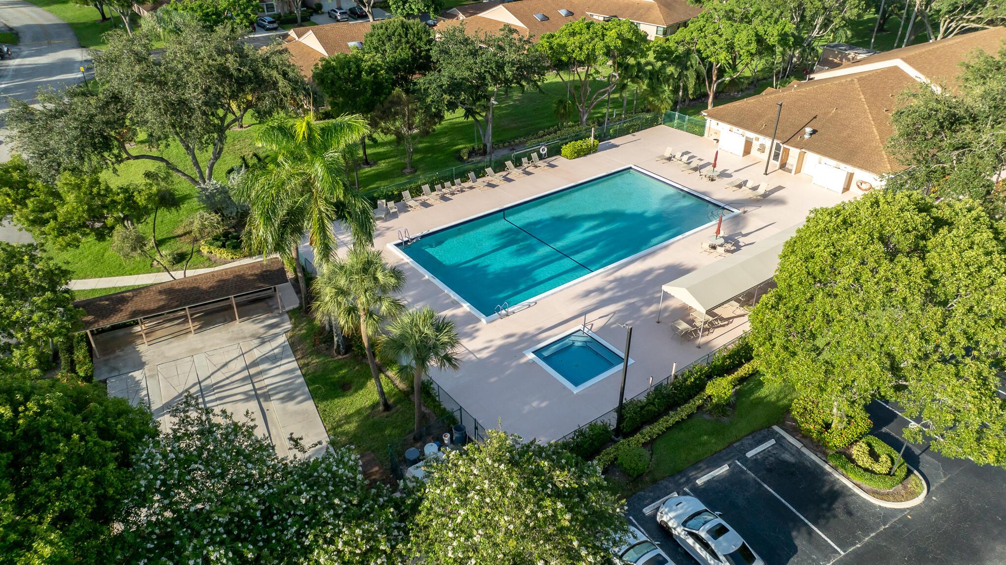 8450 Springlake Drive