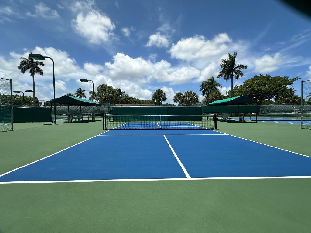 8450 Springlake Drive